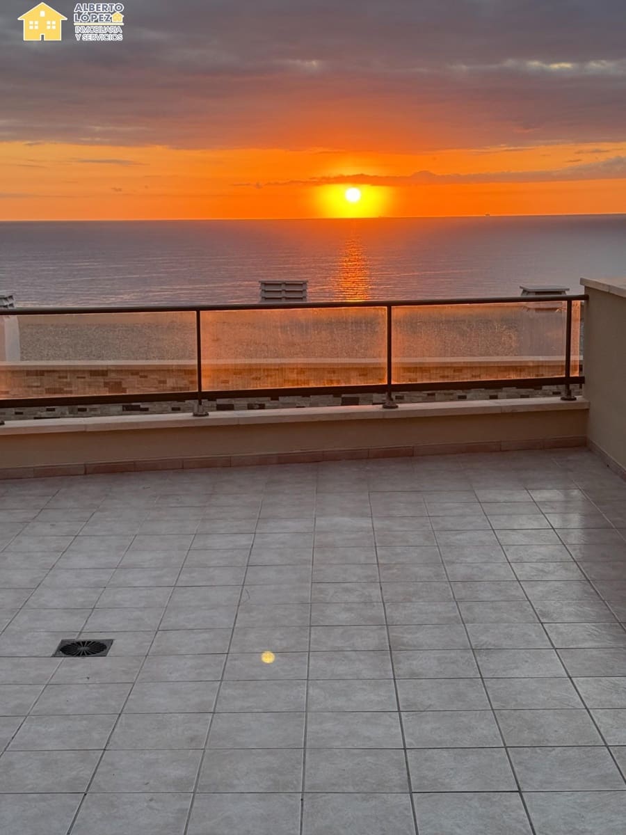 3 camera da letto Bungalow in vendita in Arenales del Sol con piscina garage - 458.000 € (Rif: 9282295)