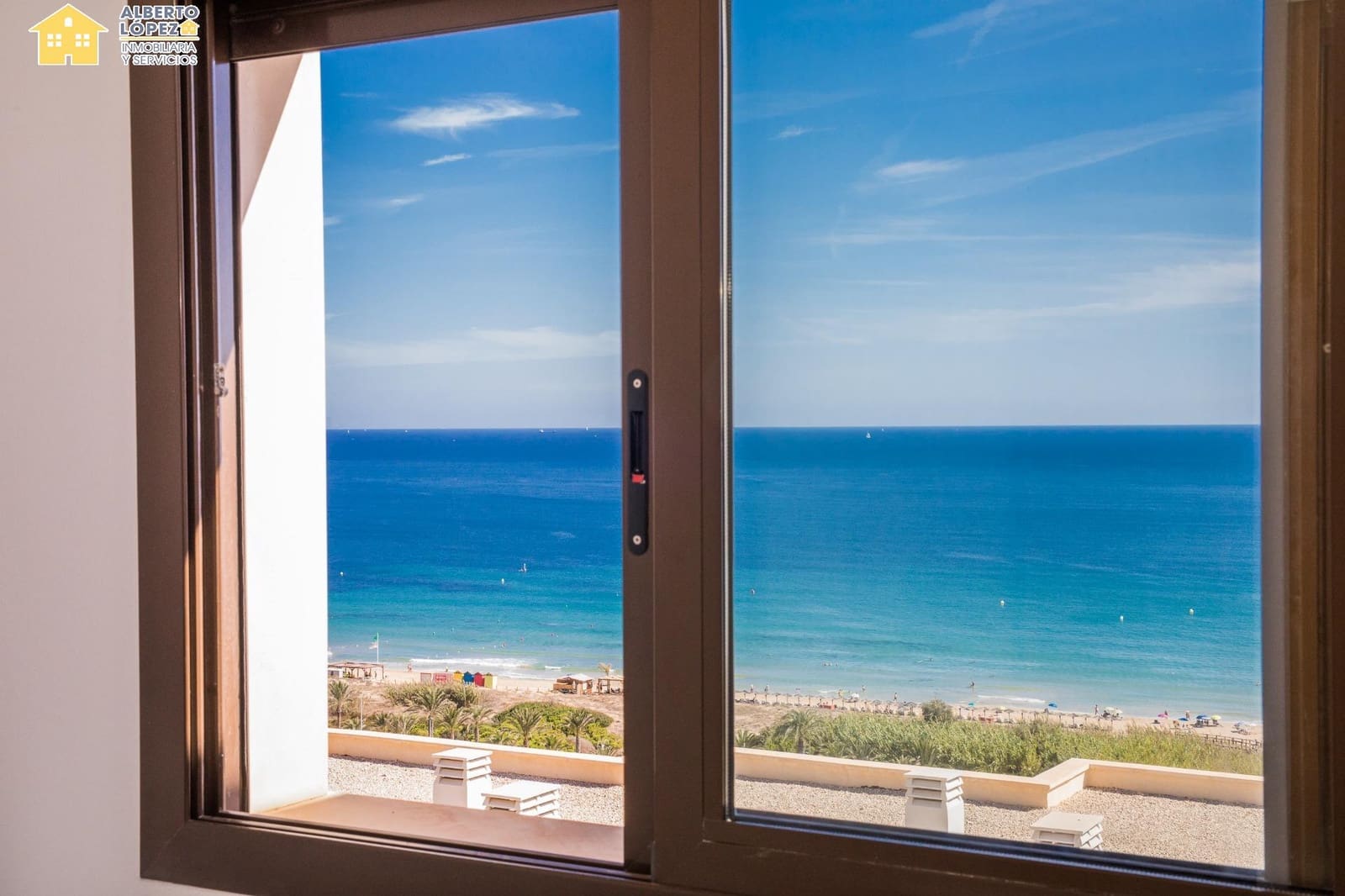 3 camera da letto Bungalow in vendita in Arenales del Sol con piscina garage - 458.000 € (Rif: 9282295)