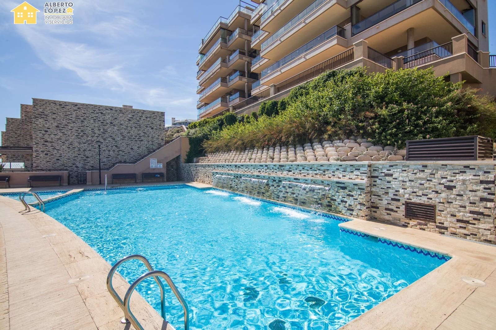 3 camera da letto Bungalow in vendita in Arenales del Sol con piscina garage - 458.000 € (Rif: 9282295)