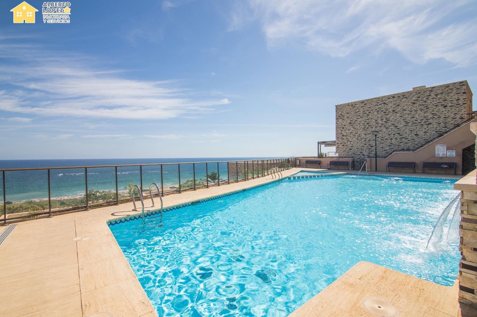 3 camera da letto Bungalow in vendita in Arenales del Sol con piscina garage - 458.000 € (Rif: 9282295)