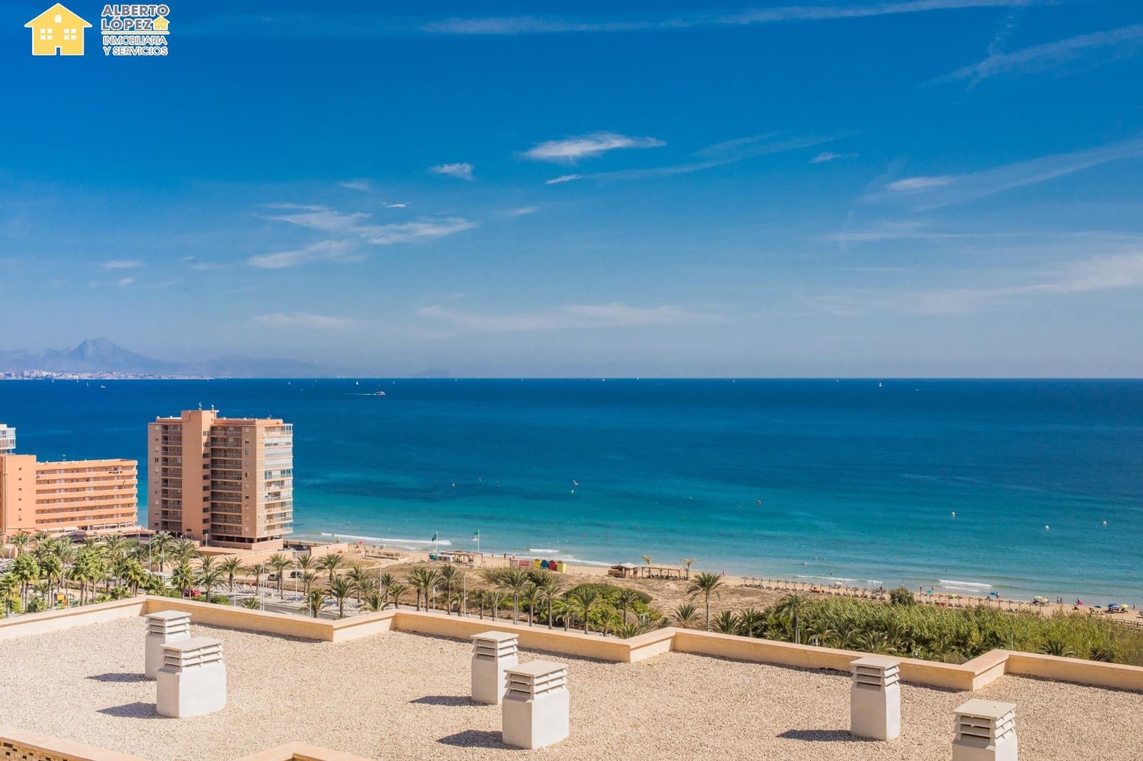 3 camera da letto Bungalow in vendita in Arenales del Sol con piscina garage - 458.000 € (Rif: 9282295)