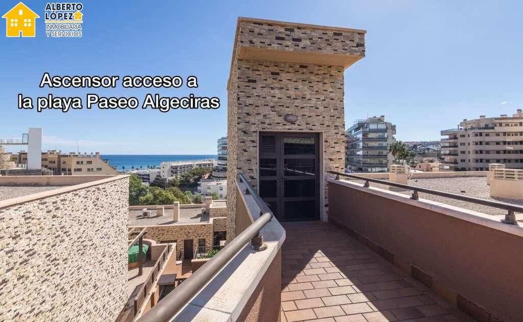 3 quarto Bungalow para venda em Arenales del Sol com piscina garagem - 425 000 € (Ref: 9367668)