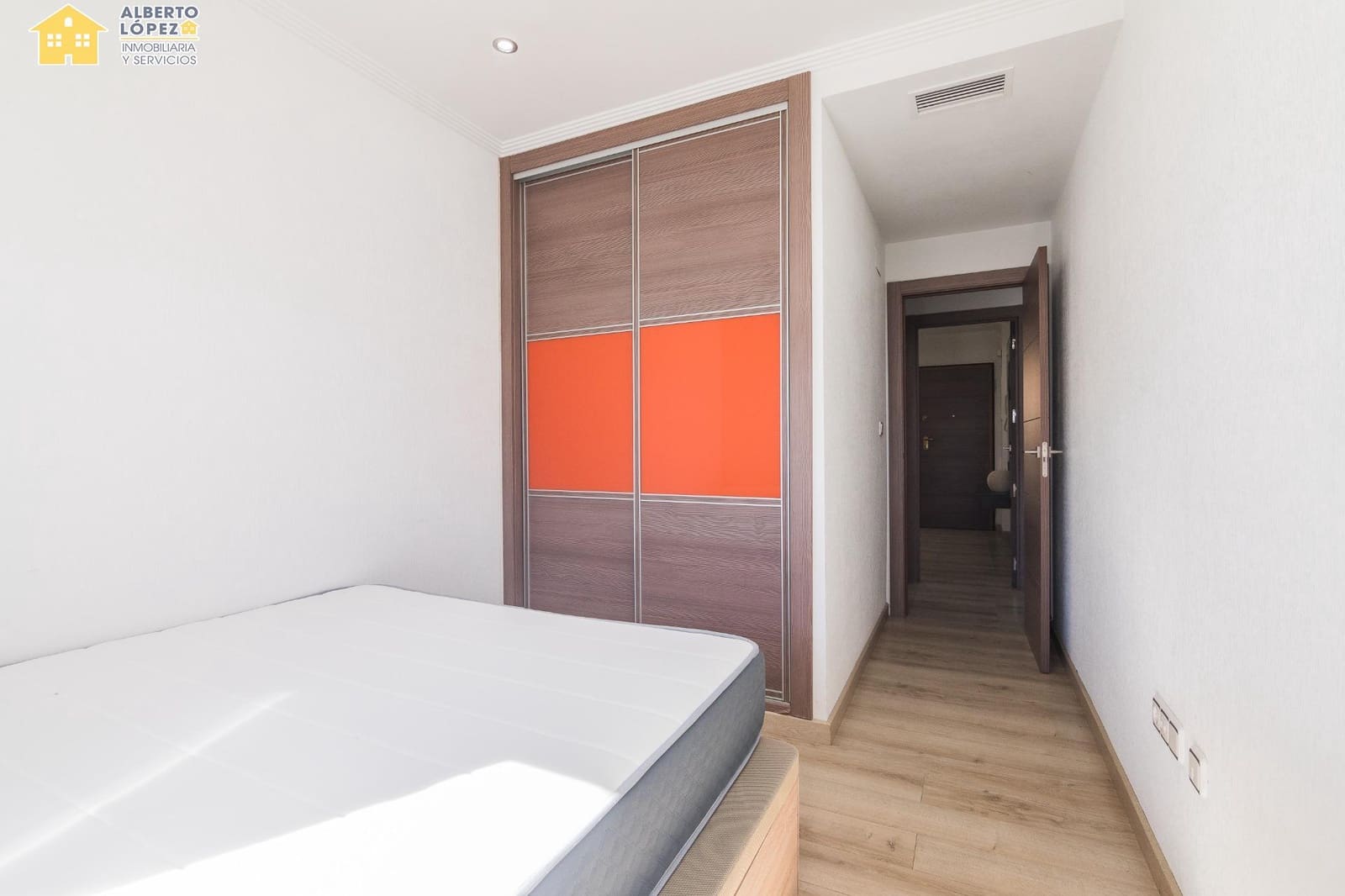 3 quarto Bungalow para venda em Arenales del Sol com piscina garagem - 425 000 € (Ref: 9367668)