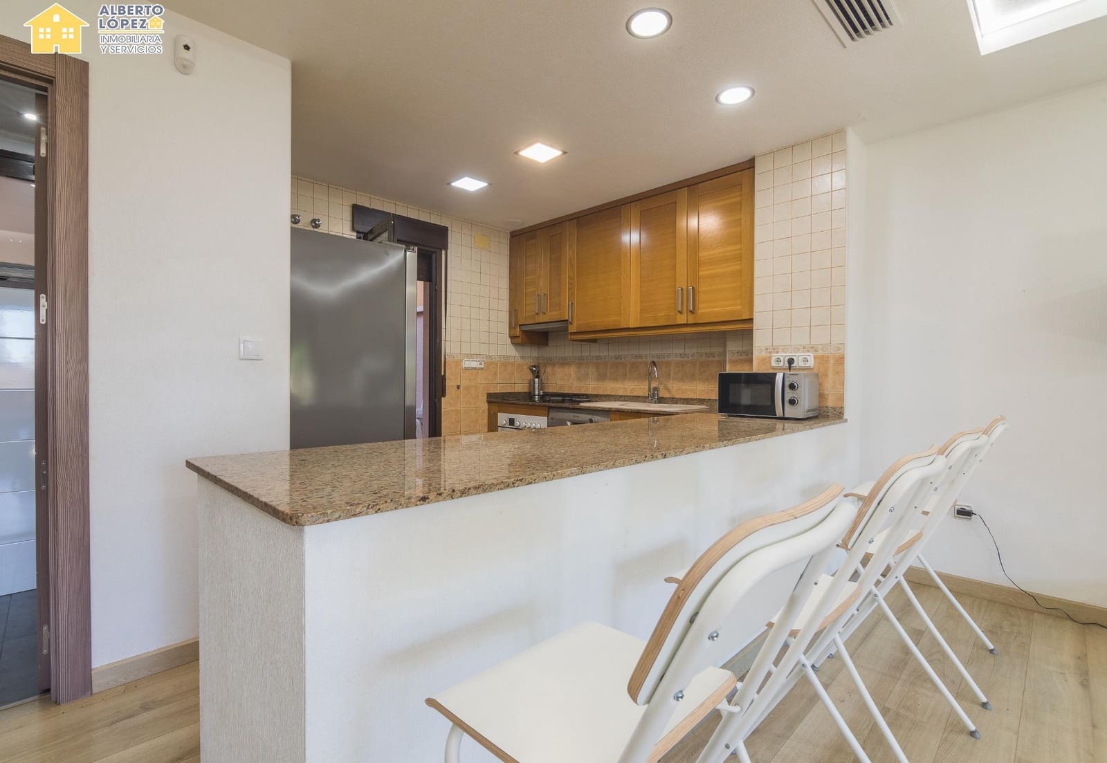 3 quarto Bungalow para venda em Arenales del Sol com piscina garagem - 425 000 € (Ref: 9367668)