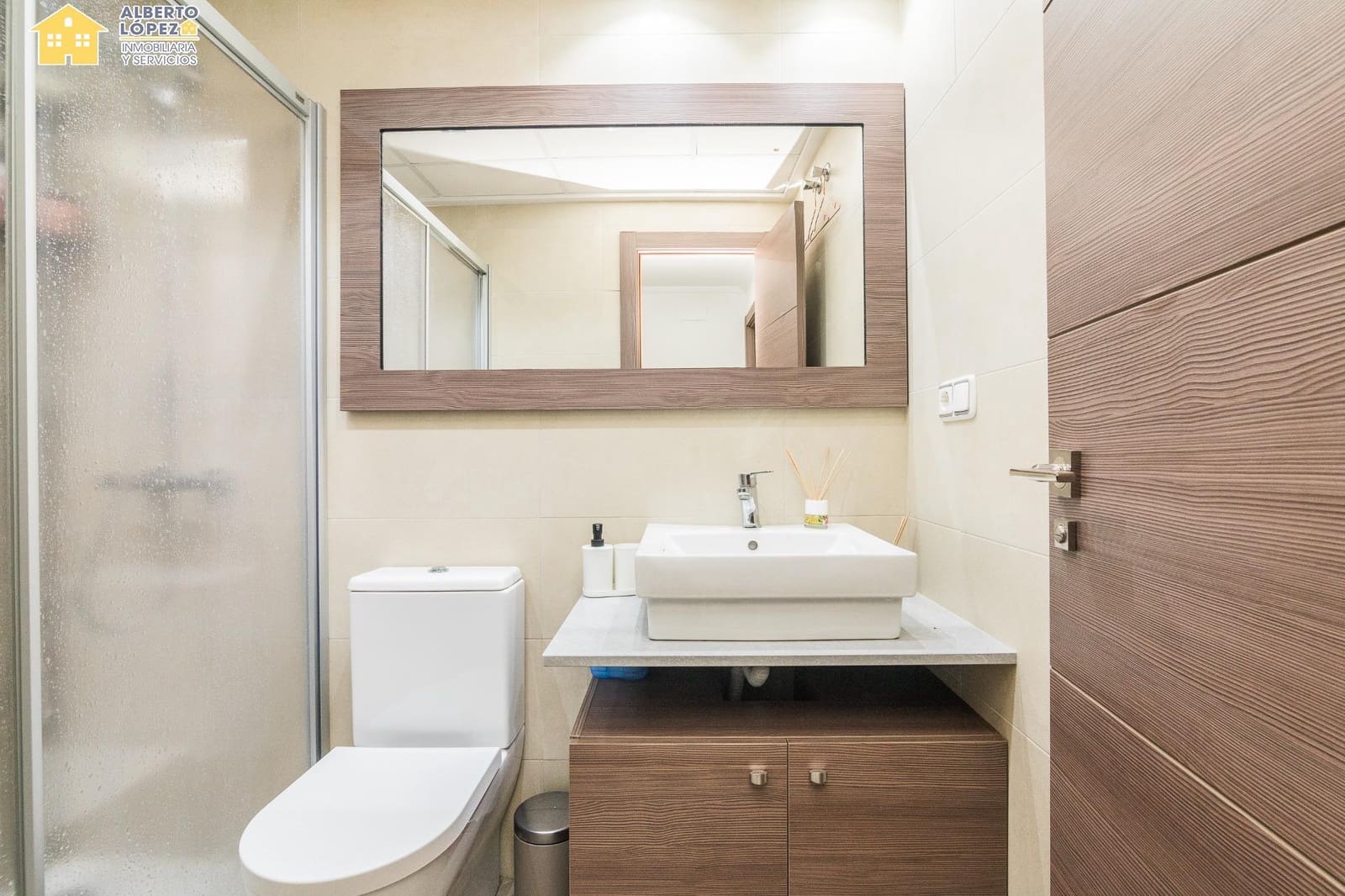 3 quarto Bungalow para venda em Arenales del Sol com piscina garagem - 425 000 € (Ref: 9367668)