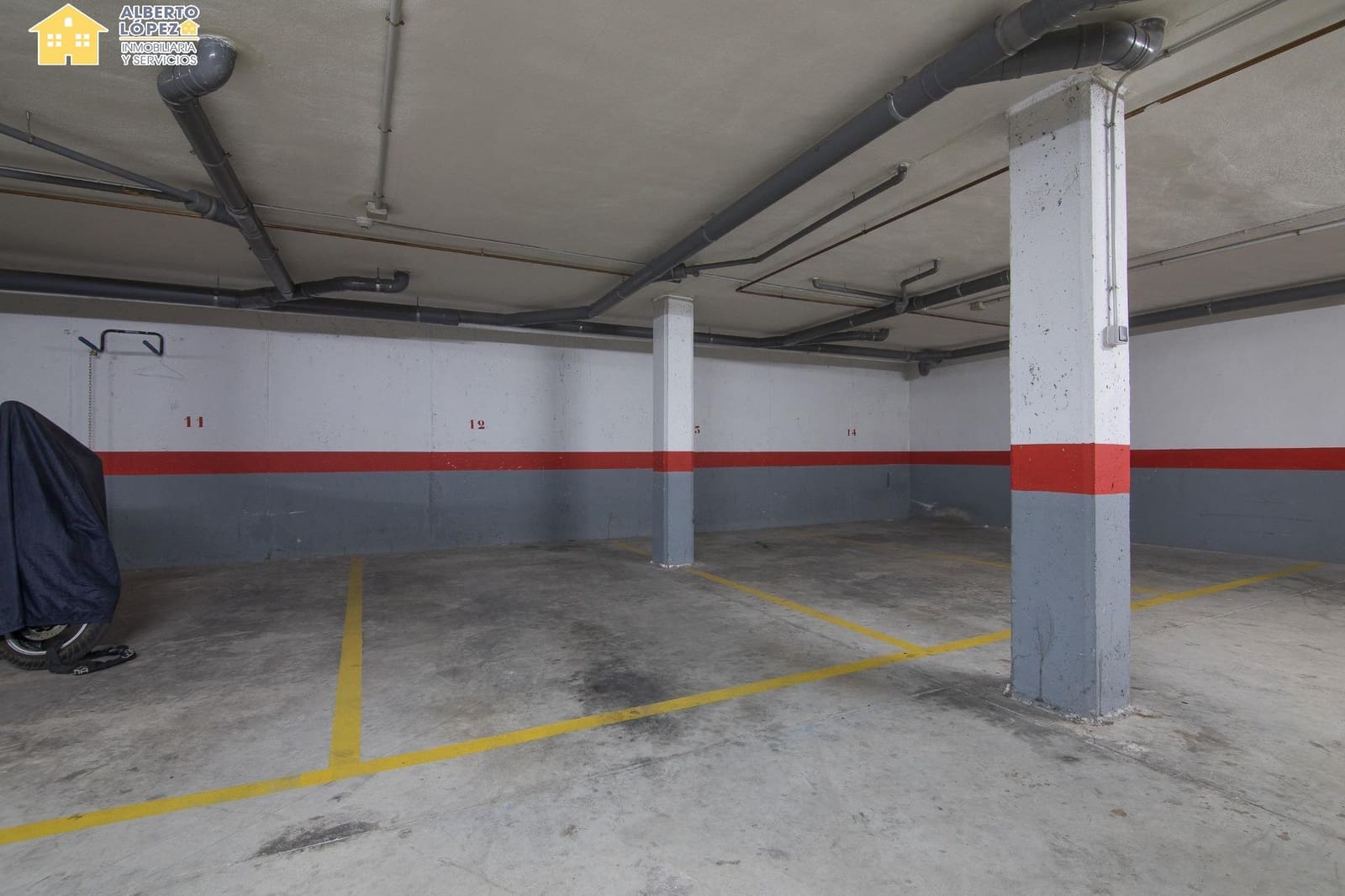 3 quarto Bungalow para venda em Arenales del Sol com piscina garagem - 425 000 € (Ref: 9367668)