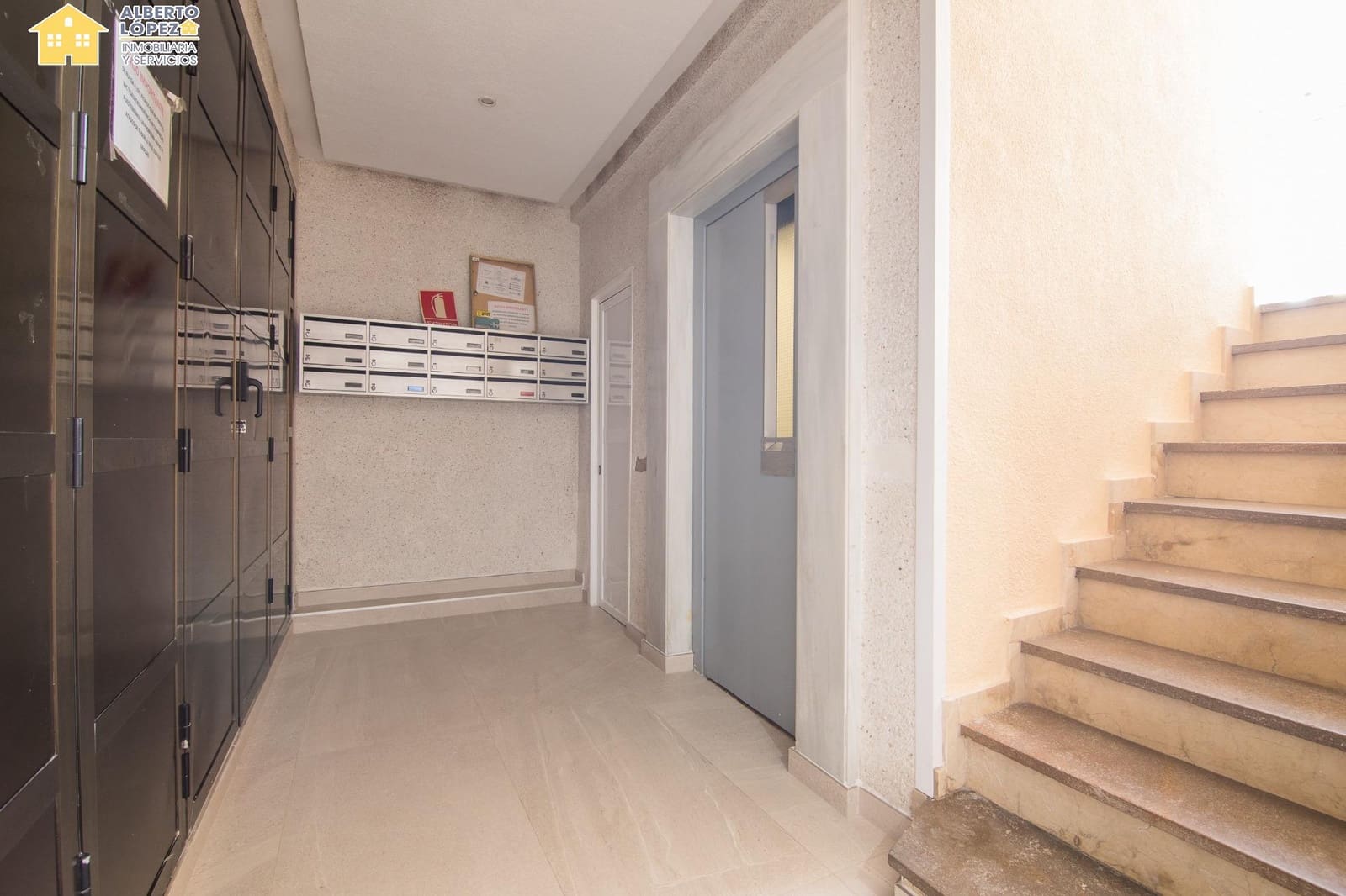 3 quarto Apartamento para venda em Santa Pola - 320 000 € (Ref: 9390995)