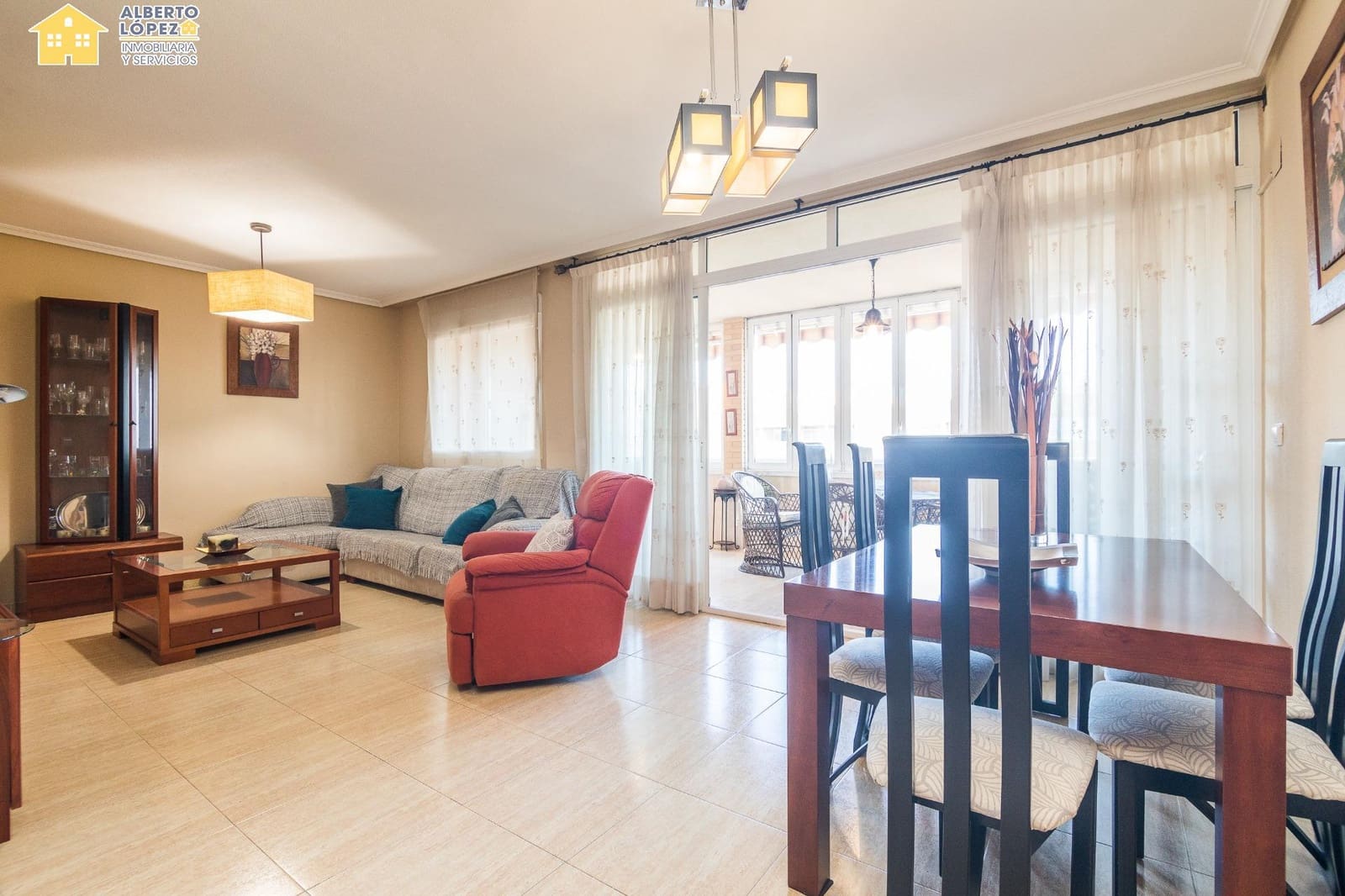 3 soverom Leilighet til salgs i Alicante by med svømmebasseng garasje - € 320 000 (Ref: 9398590)