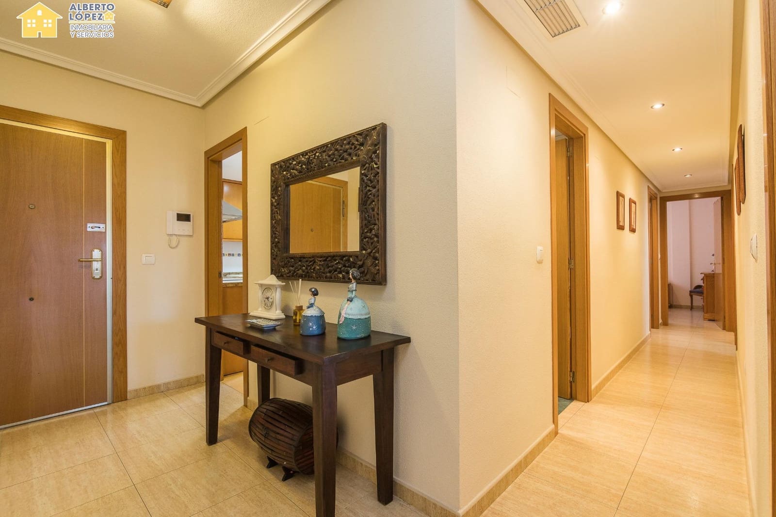 3 soverom Leilighet til salgs i Alicante by med svømmebasseng garasje - € 320 000 (Ref: 9398590)