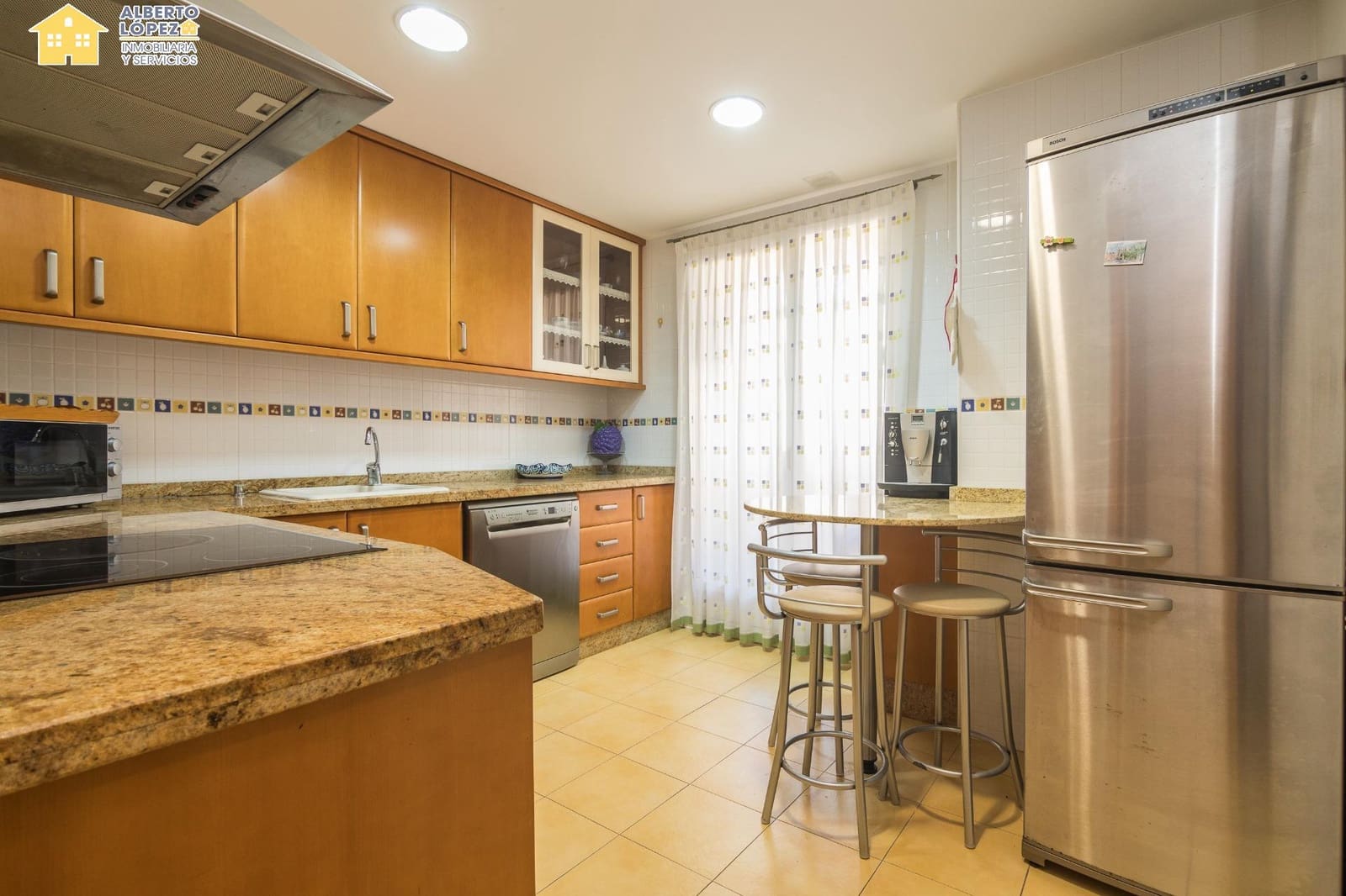 3 soverom Leilighet til salgs i Alicante by med svømmebasseng garasje - € 320 000 (Ref: 9398590)