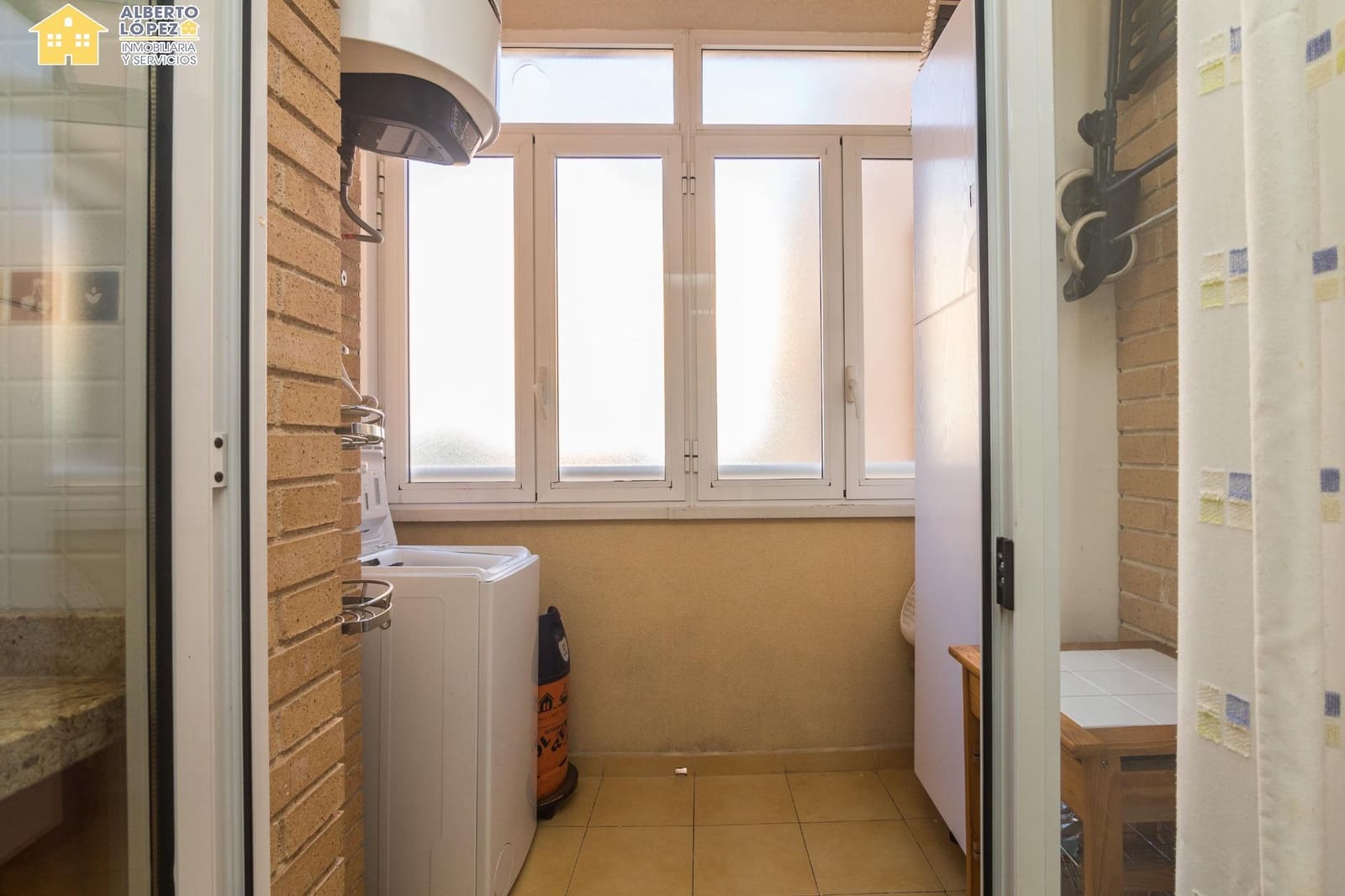 3 soverom Leilighet til salgs i Alicante by med svømmebasseng garasje - € 320 000 (Ref: 9398590)