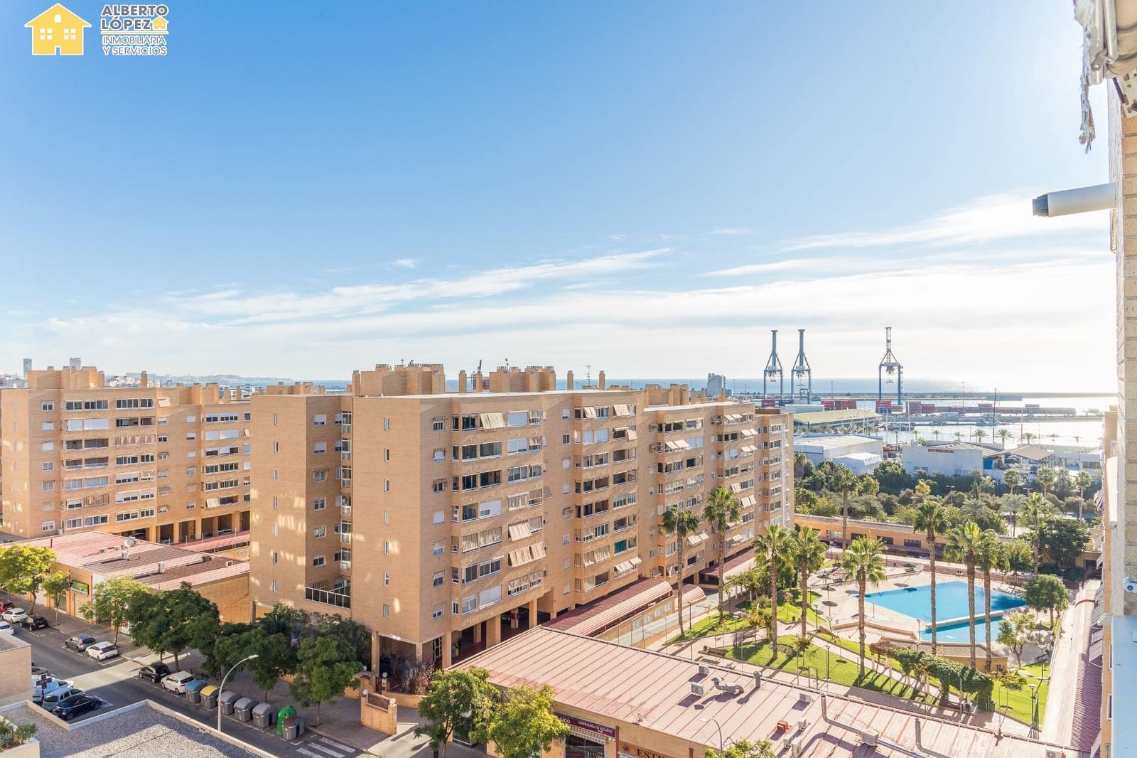 3 soverom Leilighet til salgs i Alicante by med svømmebasseng garasje - € 320 000 (Ref: 9398590)