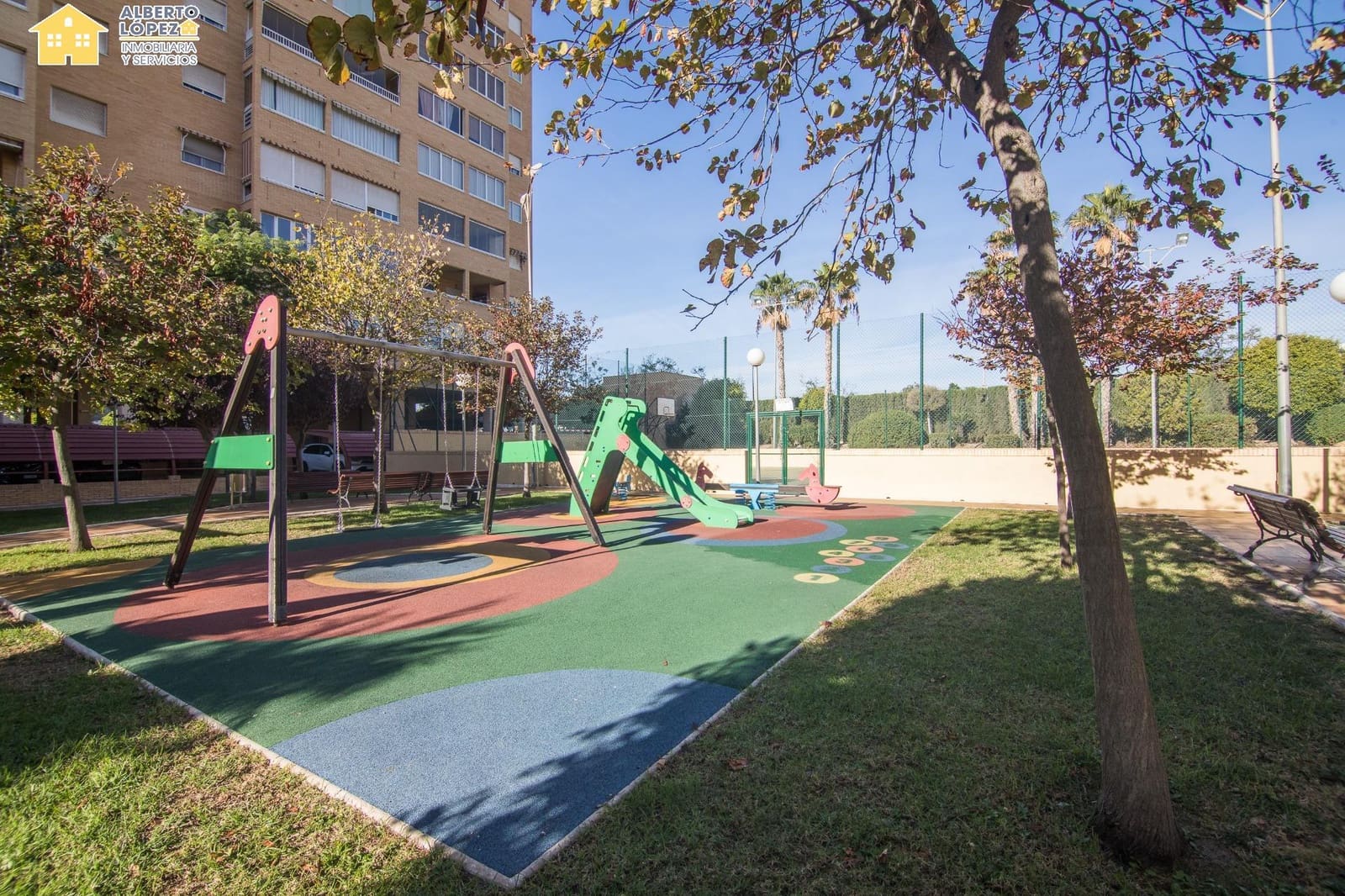 3 soverom Leilighet til salgs i Alicante by med svømmebasseng garasje - € 320 000 (Ref: 9398590)