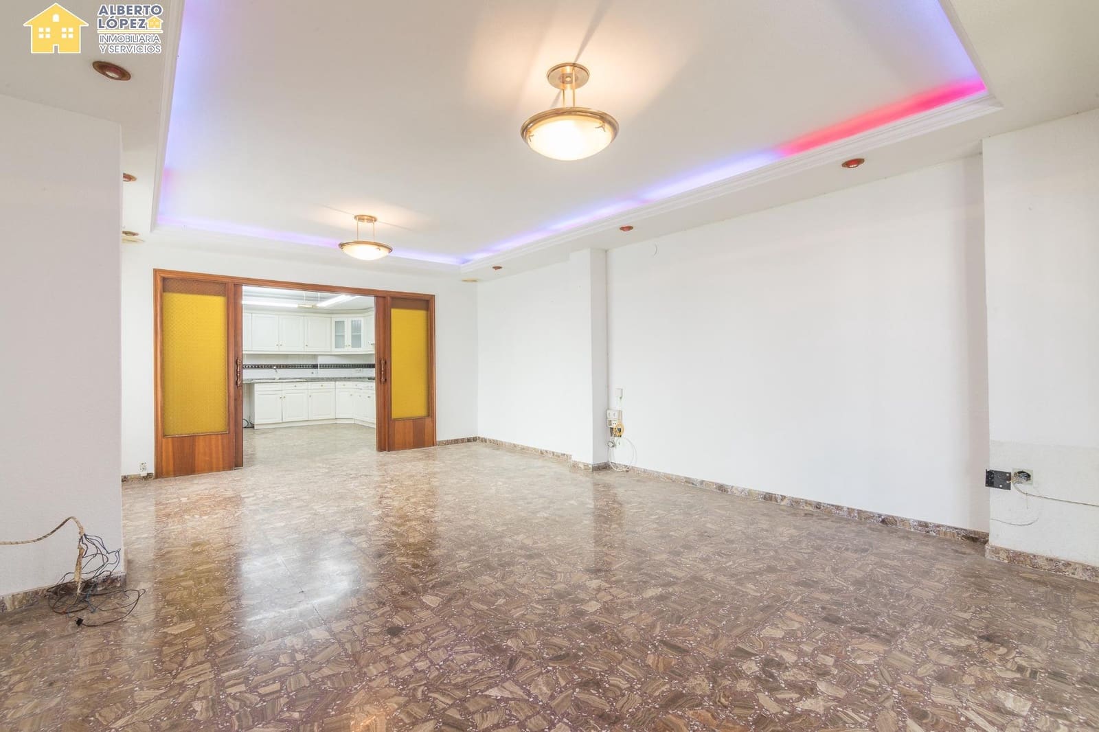 5 sypialnia Penthouse na sprzedaż w Elche / Elx - 390 000 € (Ref: 9398591)