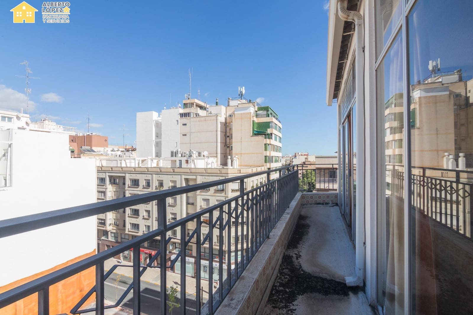 5 sypialnia Penthouse na sprzedaż w Elche / Elx - 390 000 € (Ref: 9398591)