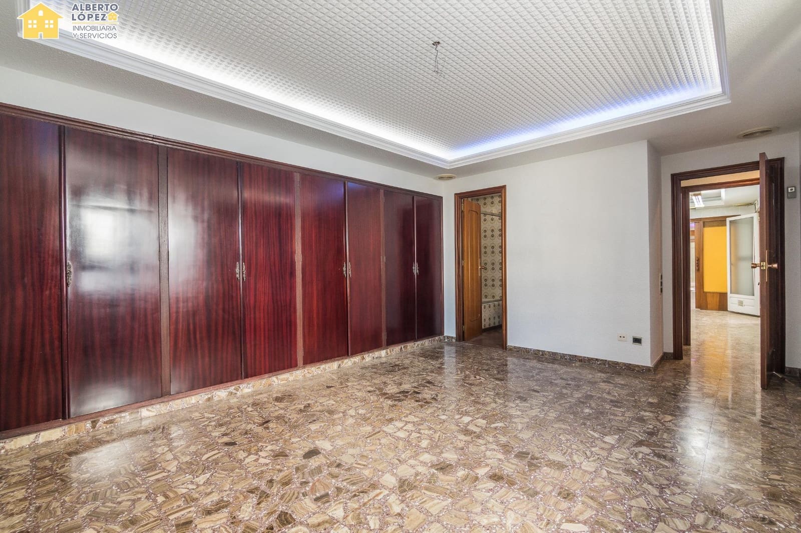 5 sypialnia Penthouse na sprzedaż w Elche / Elx - 390 000 € (Ref: 9398591)