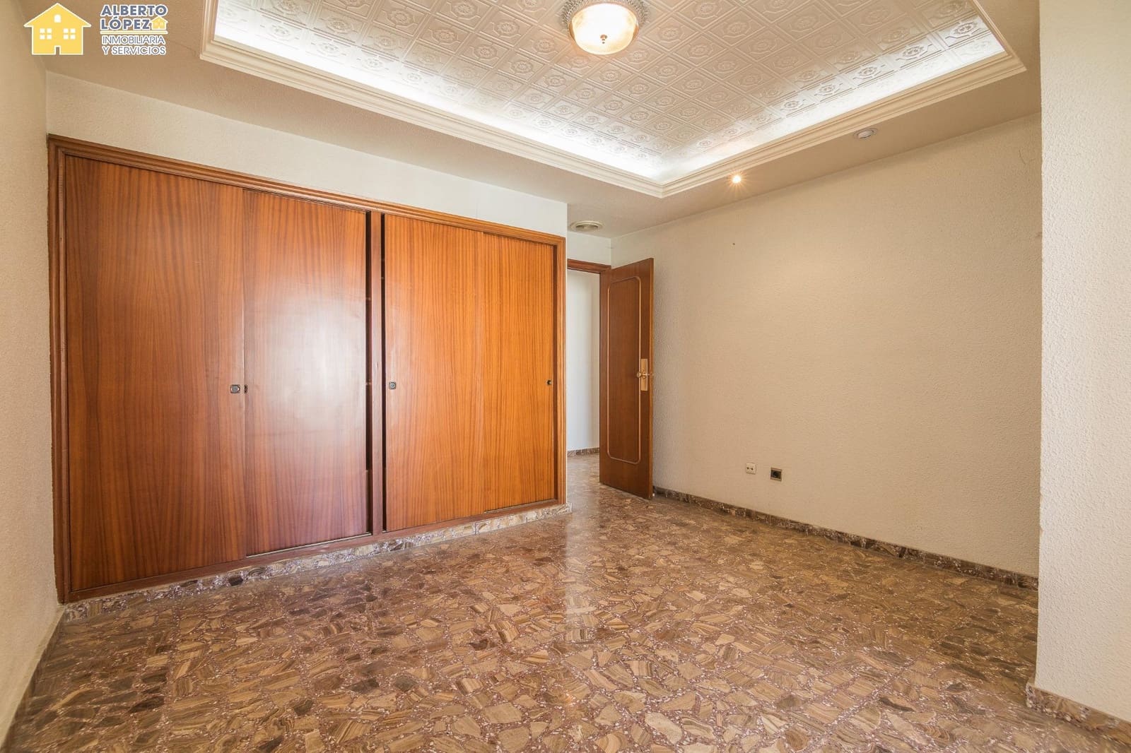 5 sypialnia Penthouse na sprzedaż w Elche / Elx - 390 000 € (Ref: 9398591)