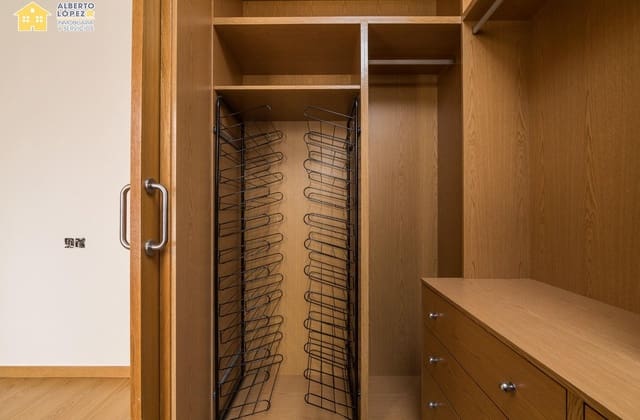 3 soveværelse Lejlighed til salg i El Altet, Elche / Elx - € 184.000 (Ref: 9401263)