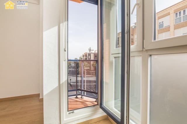 3 soveværelse Lejlighed til salg i El Altet, Elche / Elx - € 184.000 (Ref: 9401263)