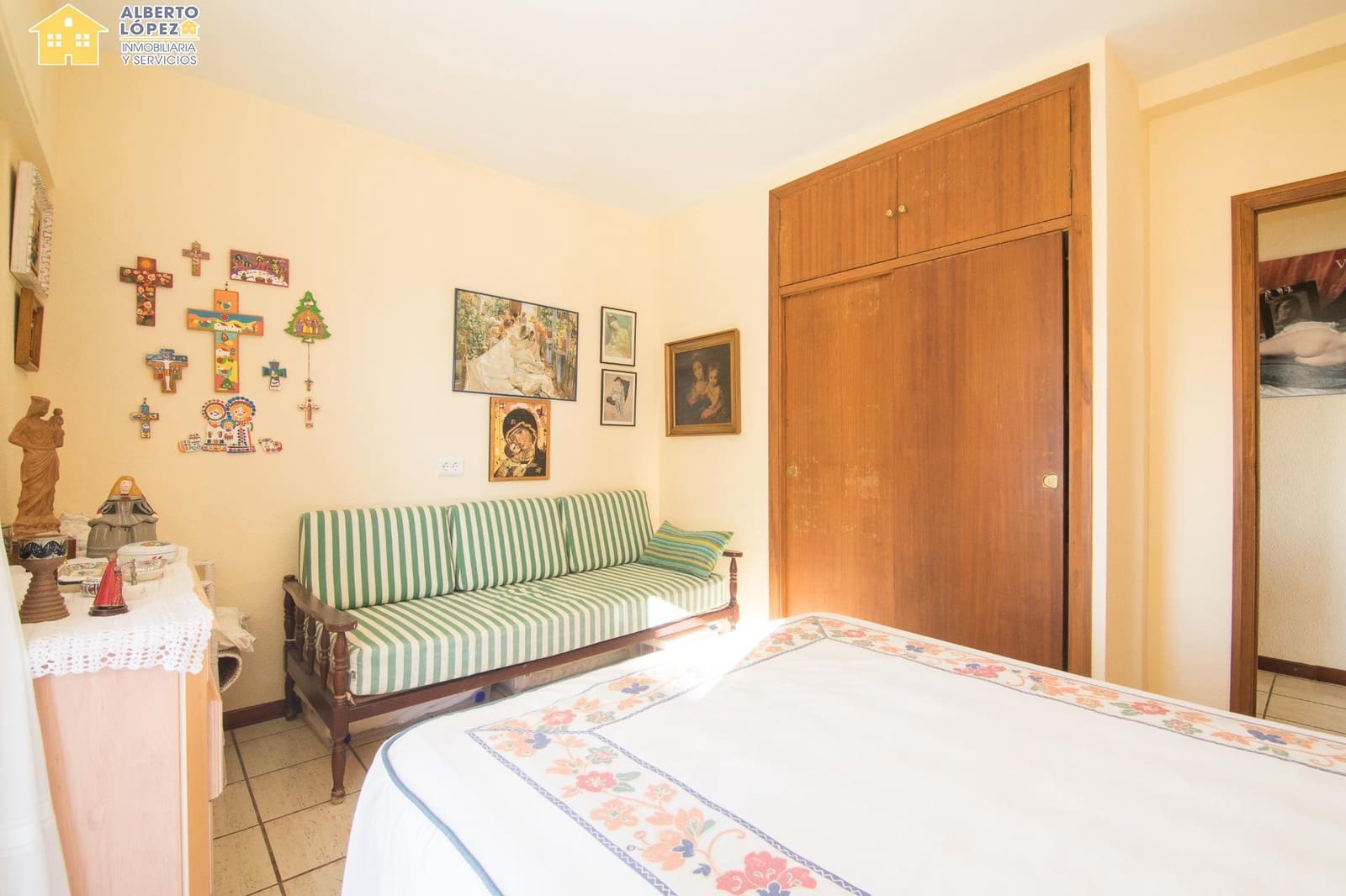 3 bedroom Apartment for sale in Arenales del Sol - € 276,000 (Ref: 9431145)