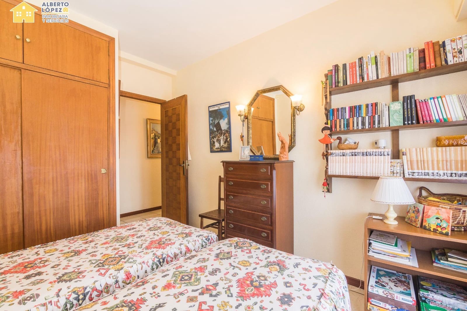 3 bedroom Apartment for sale in Arenales del Sol - € 276,000 (Ref: 9431145)