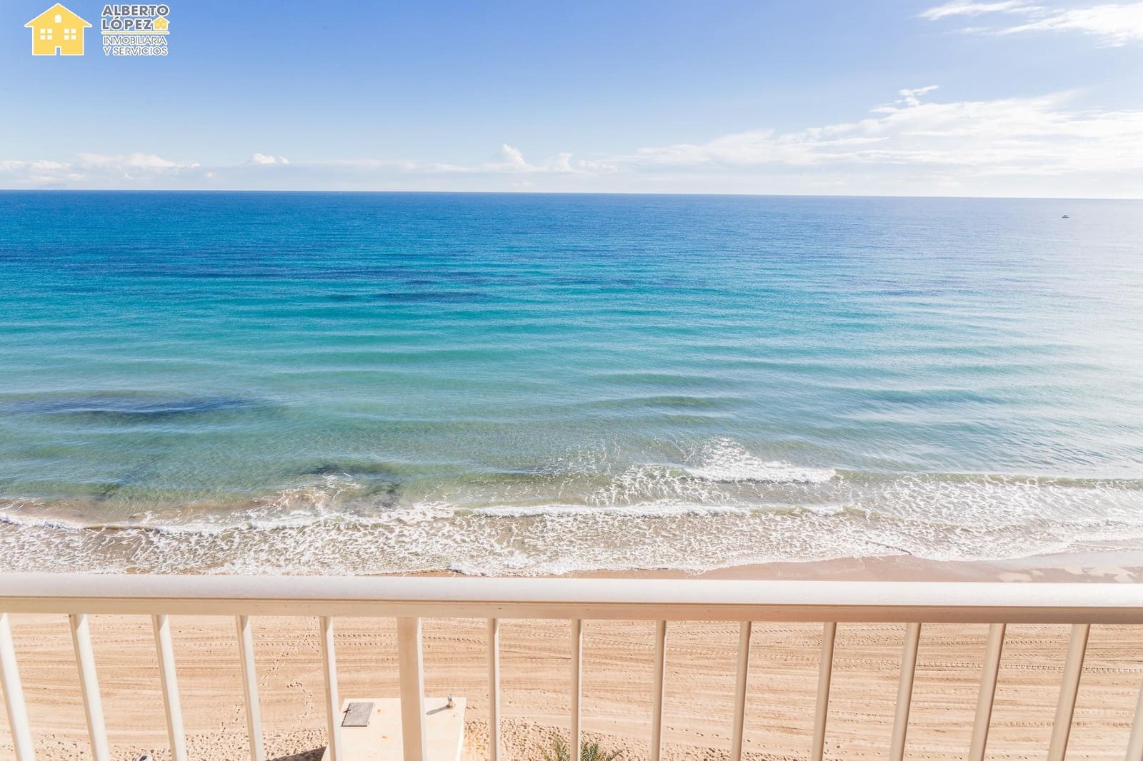 3 bedroom Apartment for sale in Arenales del Sol - € 276,000 (Ref: 9431145)