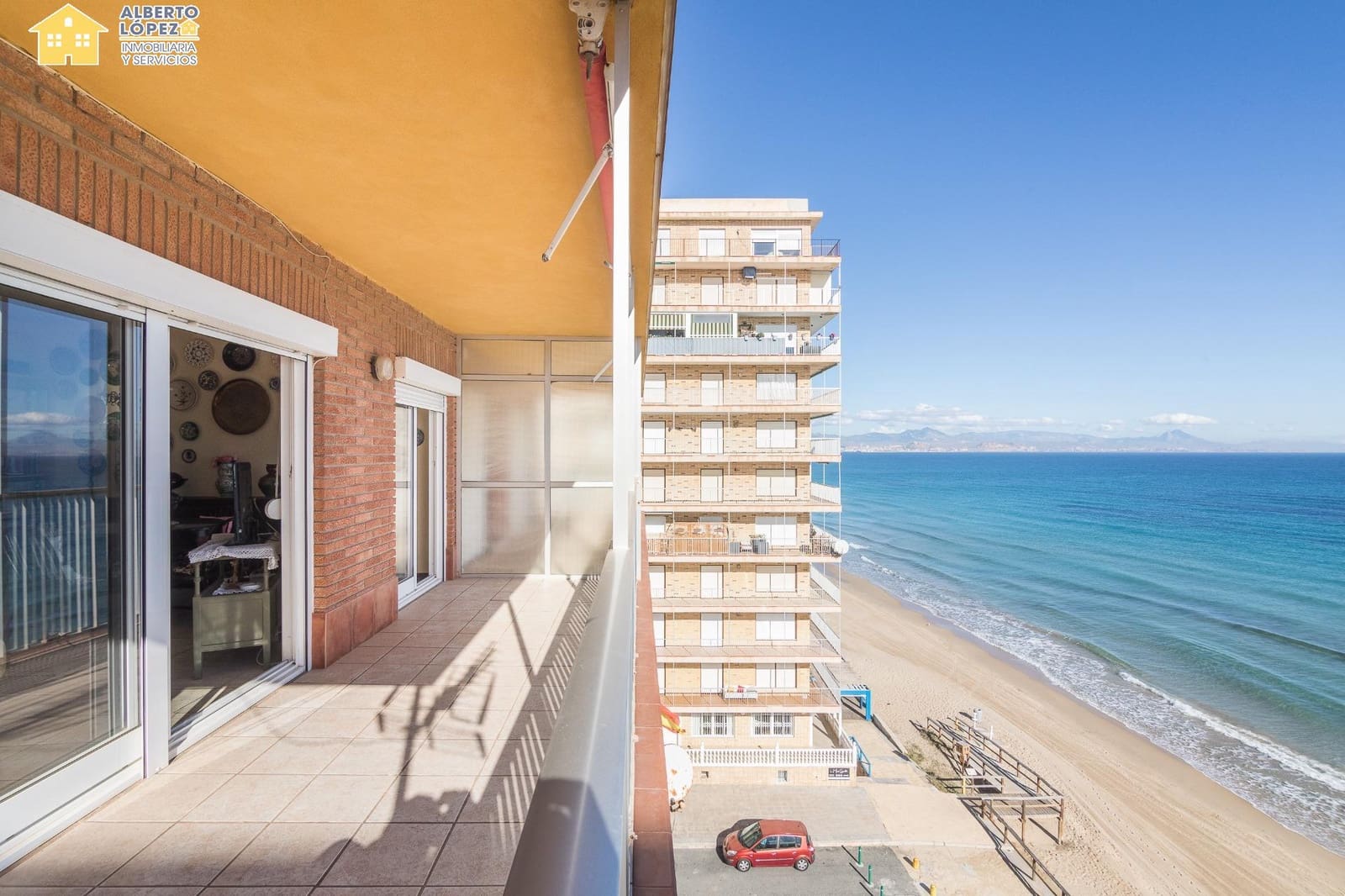 3 bedroom Apartment for sale in Arenales del Sol - € 276,000 (Ref: 9431145)