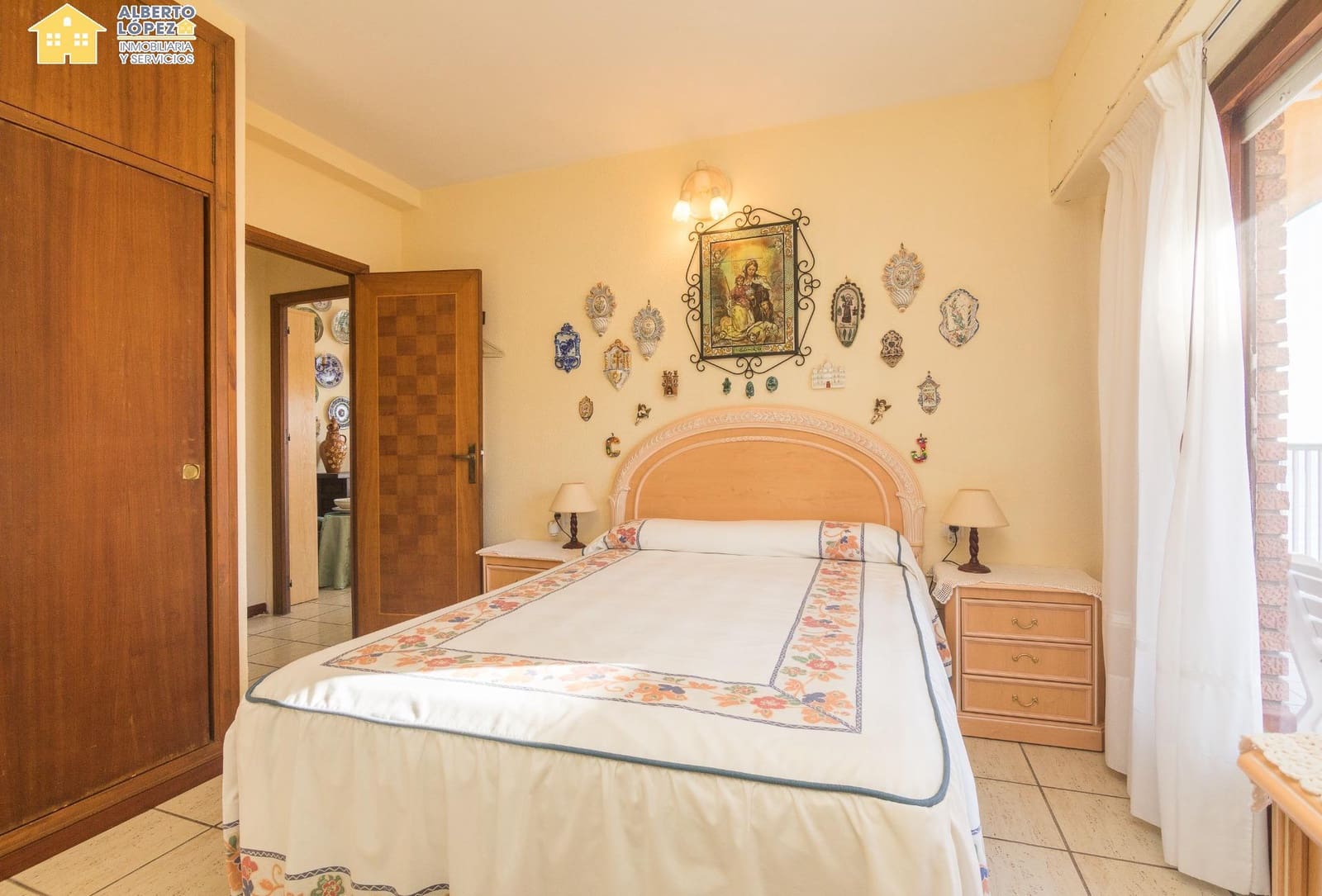 3 bedroom Apartment for sale in Arenales del Sol - € 276,000 (Ref: 9431145)