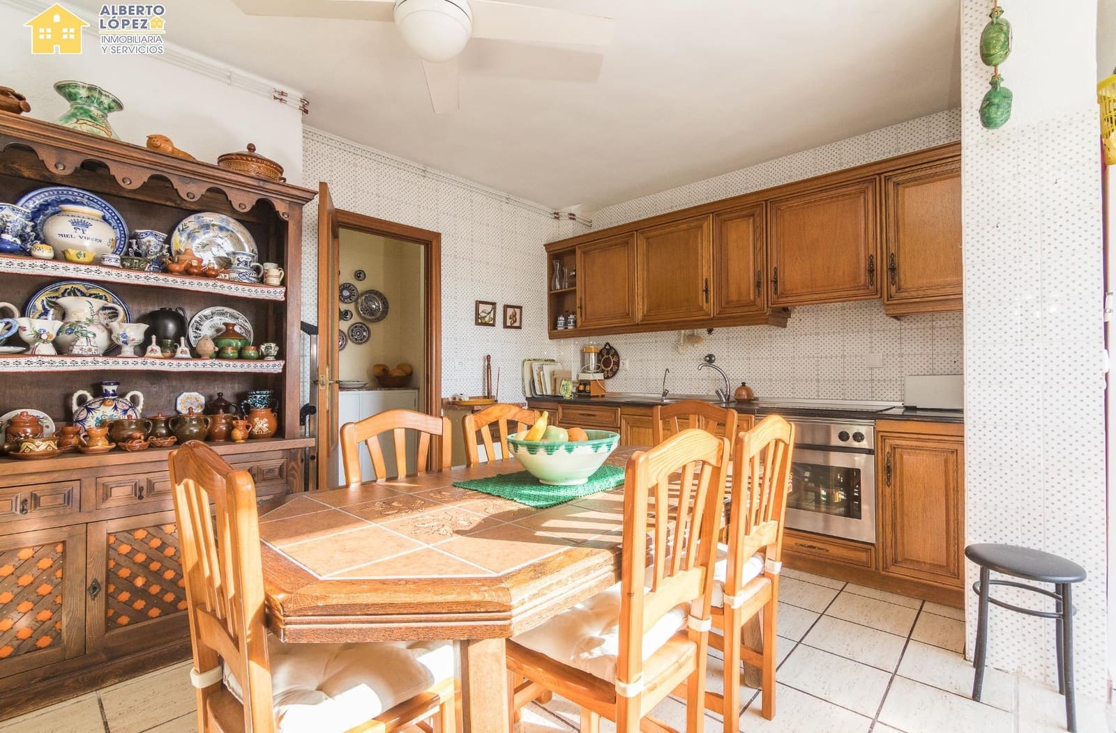 3 bedroom Apartment for sale in Arenales del Sol - € 276,000 (Ref: 9431145)