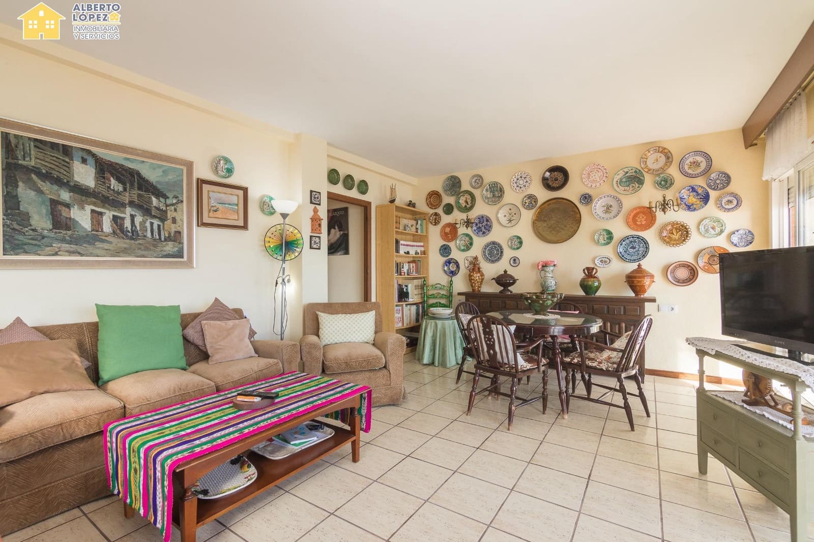 3 bedroom Apartment for sale in Arenales del Sol - € 276,000 (Ref: 9431145)