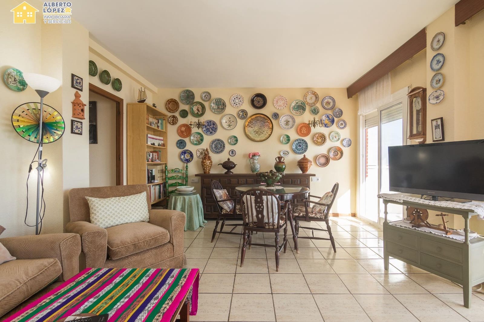 3 bedroom Apartment for sale in Arenales del Sol - € 276,000 (Ref: 9431145)