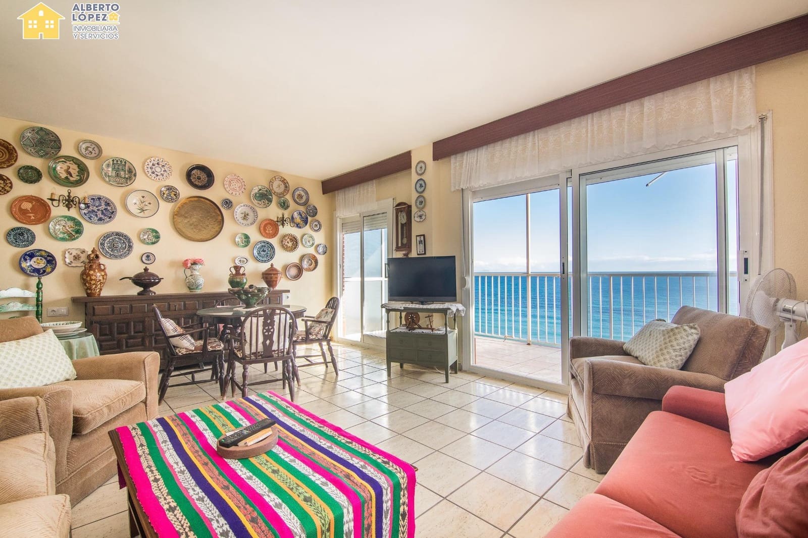 3 bedroom Apartment for sale in Arenales del Sol - € 276,000 (Ref: 9431145)