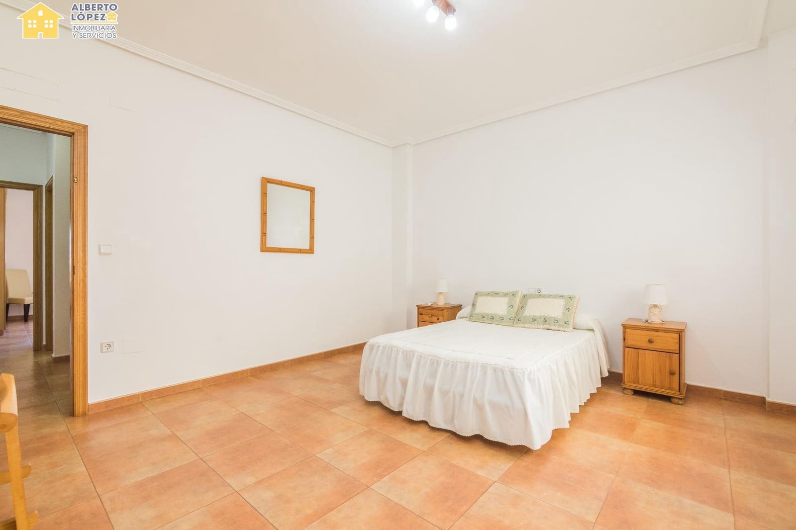 4 slaapkamer Rijtjeshuis te koop in El Altet - € 271.000 (Ref: 9449408)