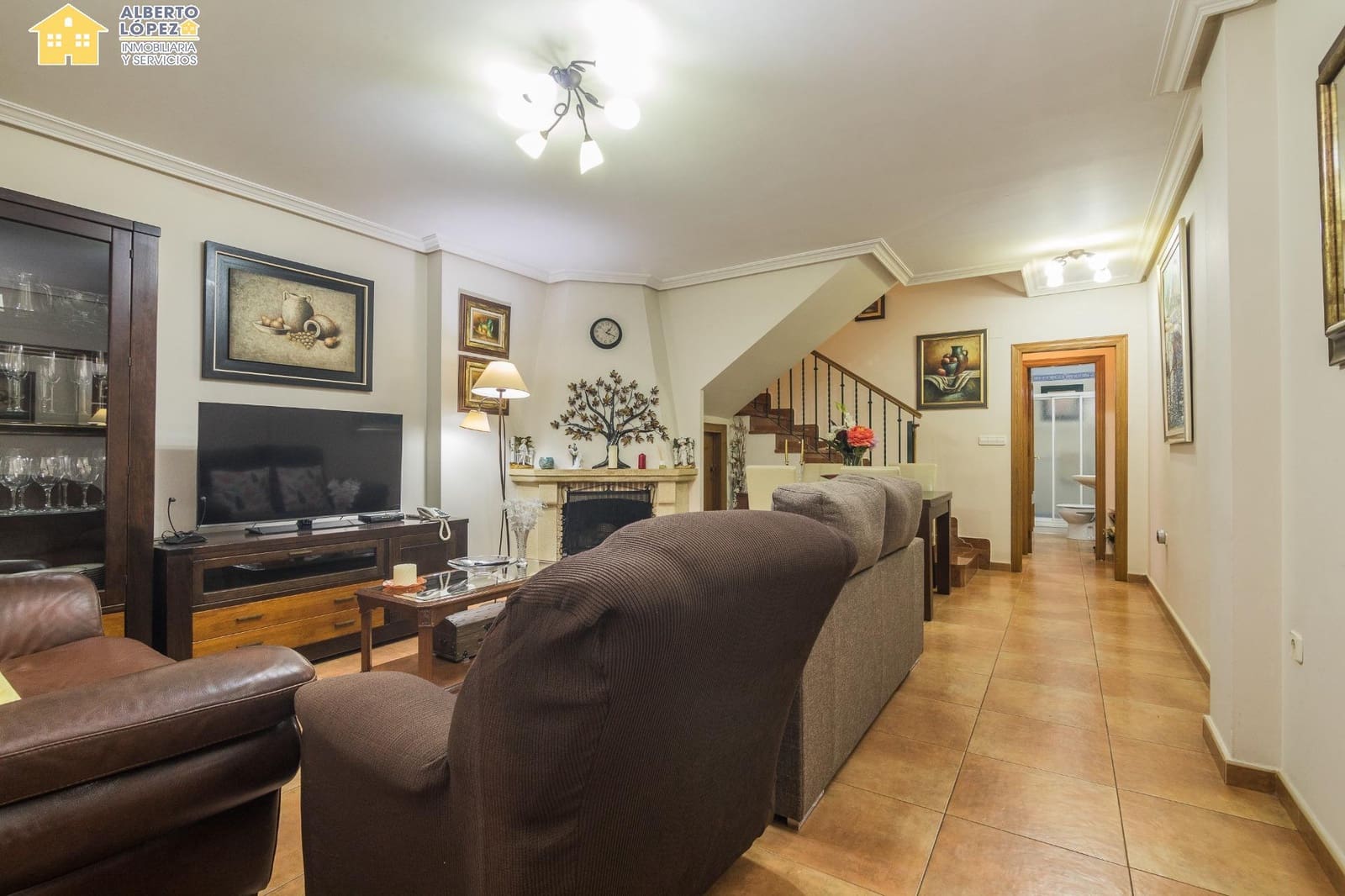 4 slaapkamer Rijtjeshuis te koop in El Altet - € 271.000 (Ref: 9449408)