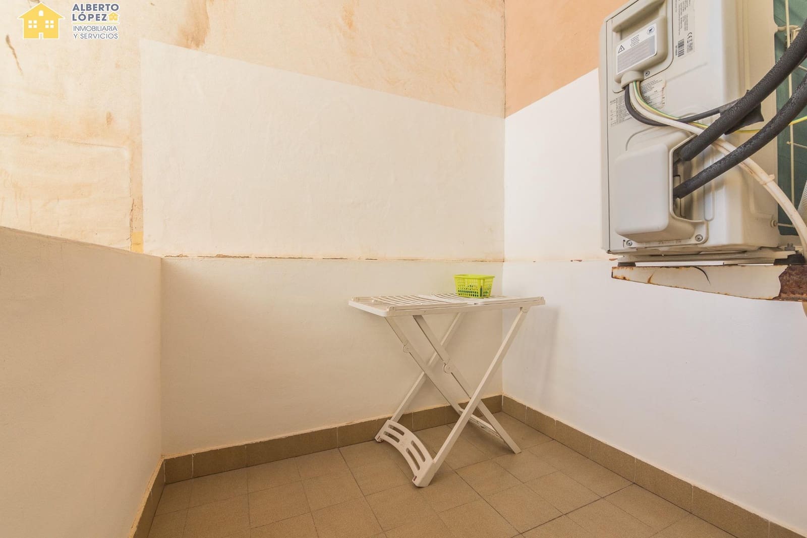 4 slaapkamer Rijtjeshuis te koop in El Altet - € 271.000 (Ref: 9449408)