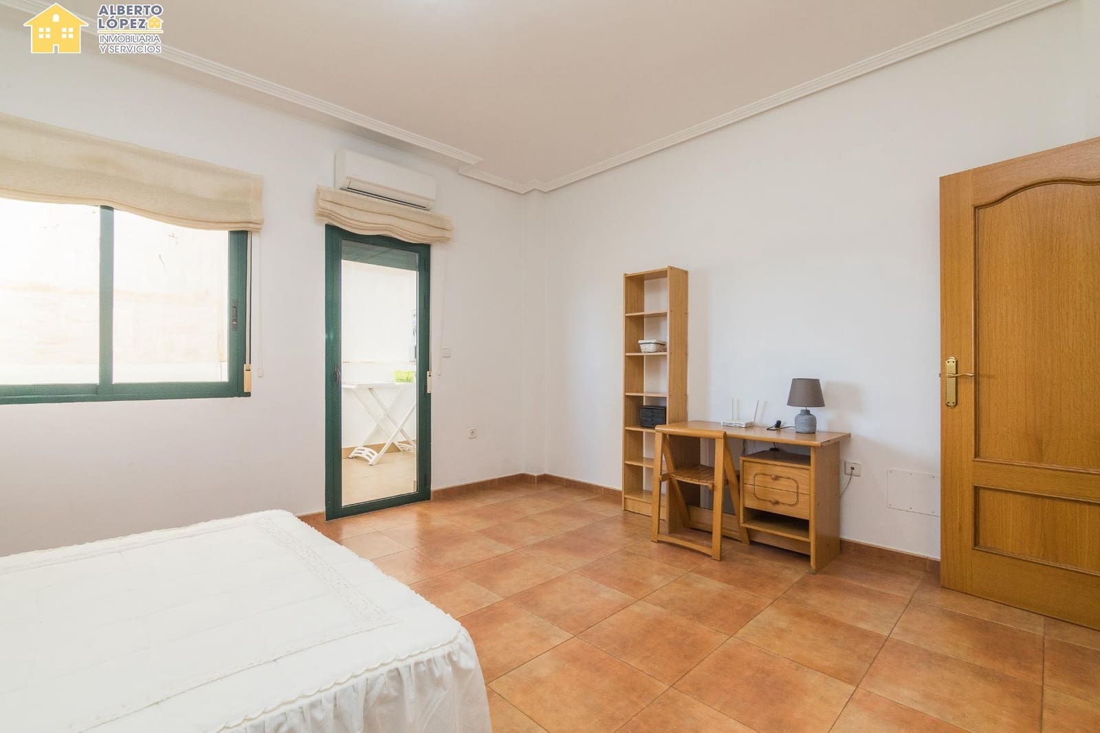 4 chambre Villa/Maison Mitoyenne à vendre à El Altet - 271 000 € (Ref: 9449408)