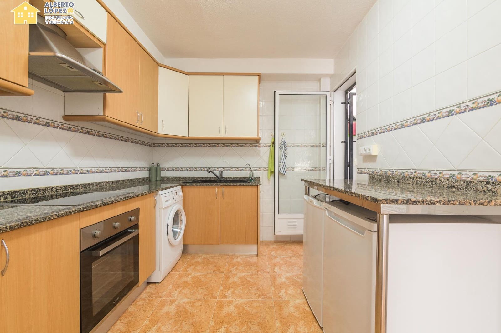 4 sovrum Radhus till salu i Gran Alacant med pool - 380 000 € (Ref: 9474265)