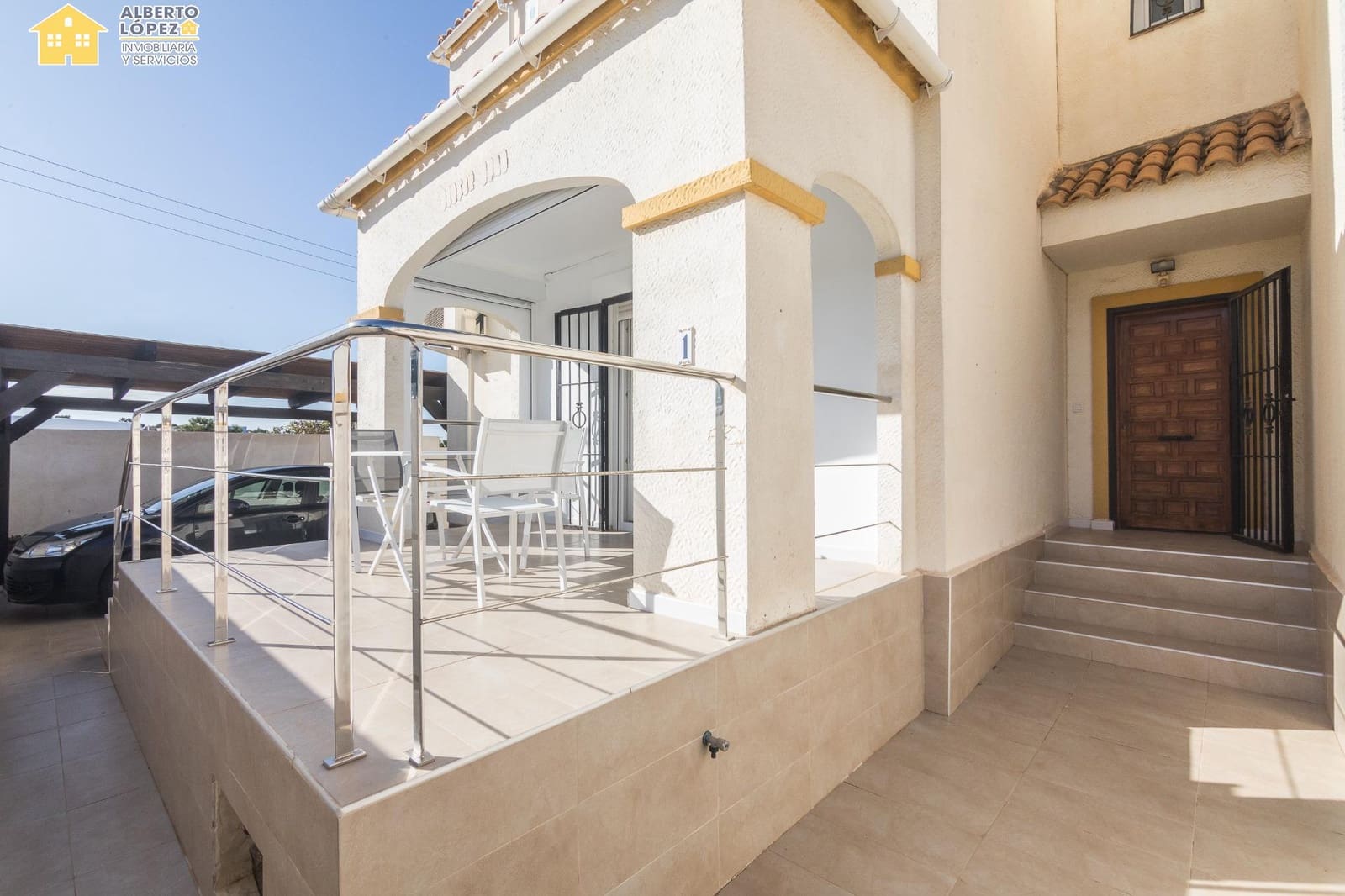 4 sovrum Radhus till salu i Gran Alacant med pool - 380 000 € (Ref: 9474265)