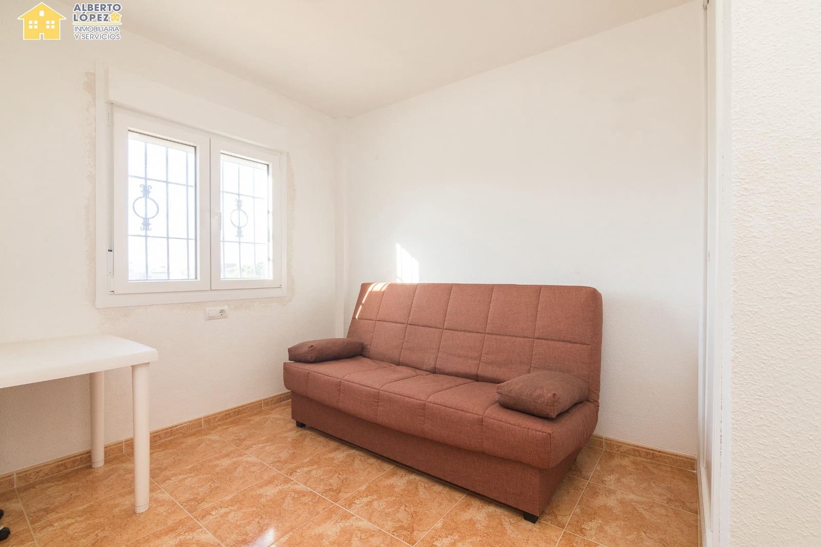 4 sovrum Radhus till salu i Gran Alacant med pool - 380 000 € (Ref: 9474265)