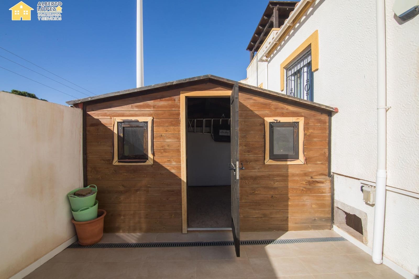 4 sovrum Radhus till salu i Gran Alacant med pool - 380 000 € (Ref: 9474265)