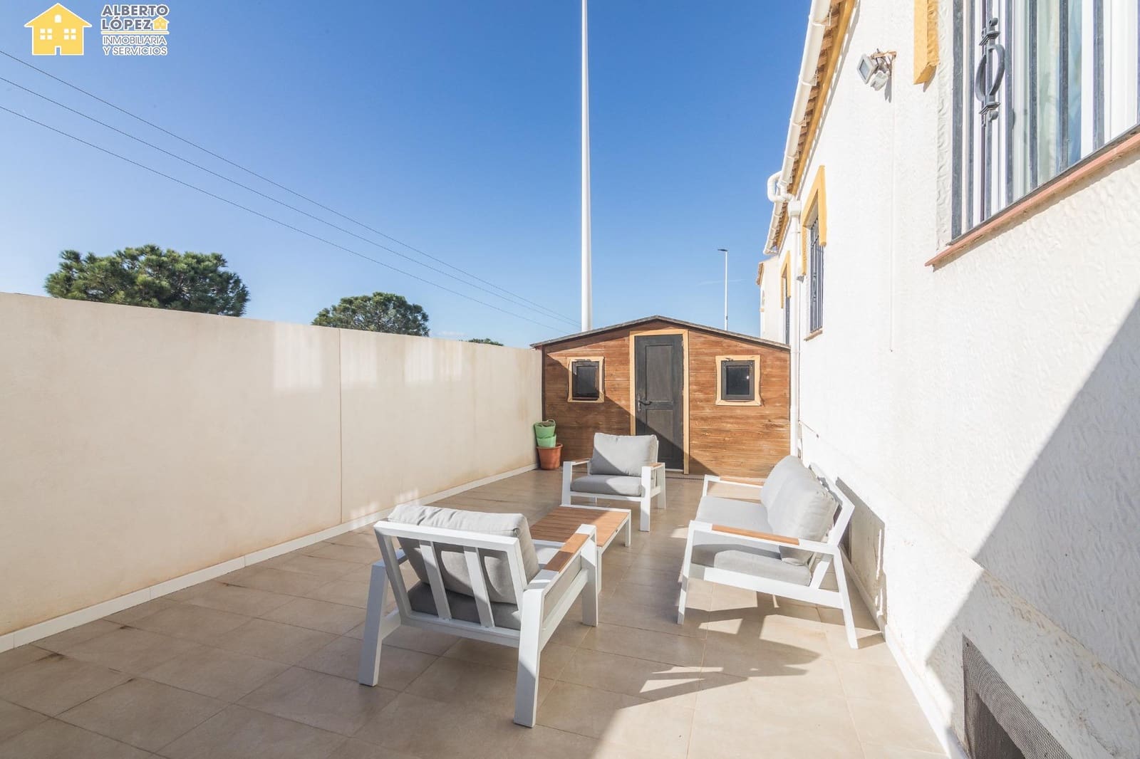 4 sovrum Radhus till salu i Gran Alacant med pool - 380 000 € (Ref: 9474265)