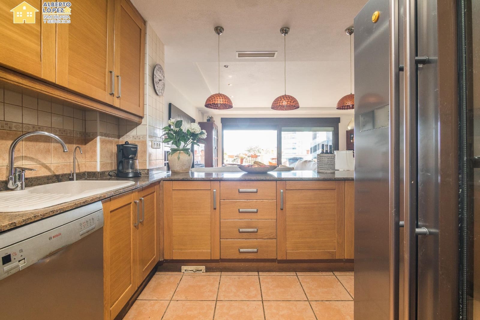 3 chambre Bungalow à vendre à Arenales del Sol avec piscine garage - 375 000 € (Ref: 9474266)