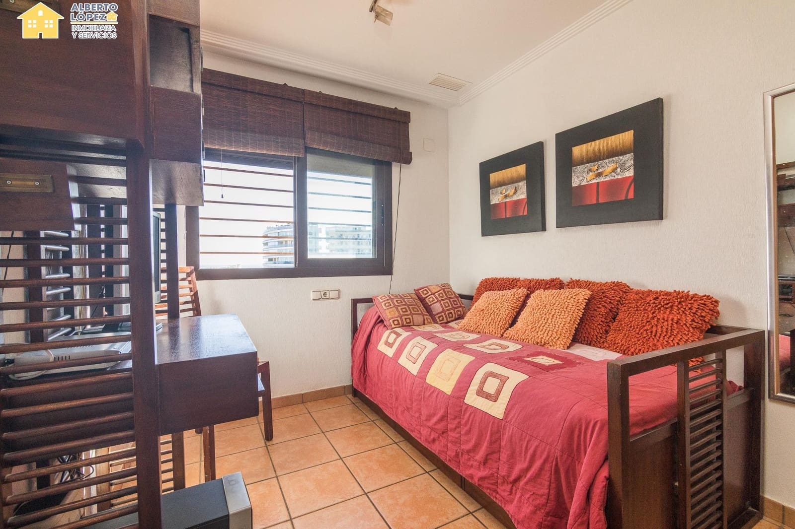 3 chambre Bungalow à vendre à Arenales del Sol avec piscine garage - 375 000 € (Ref: 9474266)