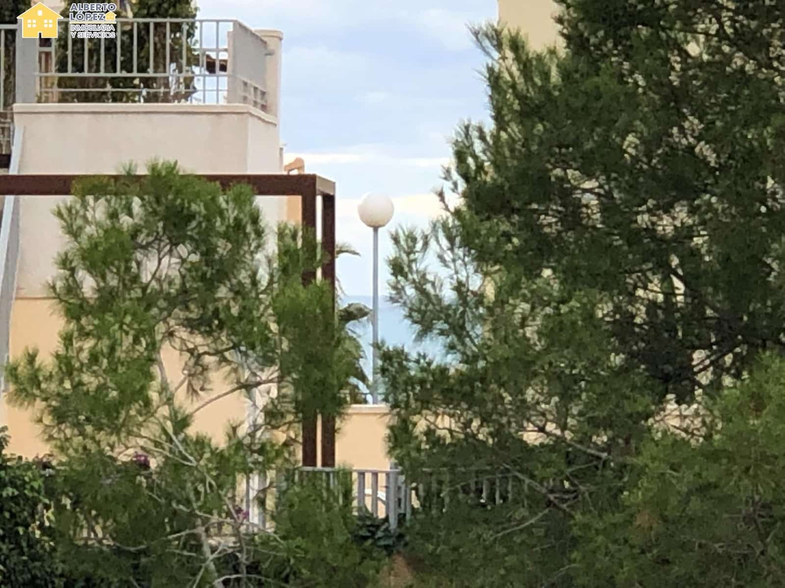 3 makuuhuone Asunto myytävänä paikassa Santa Pola mukana uima-altaan - 268 000 € (Ref: 9599644)