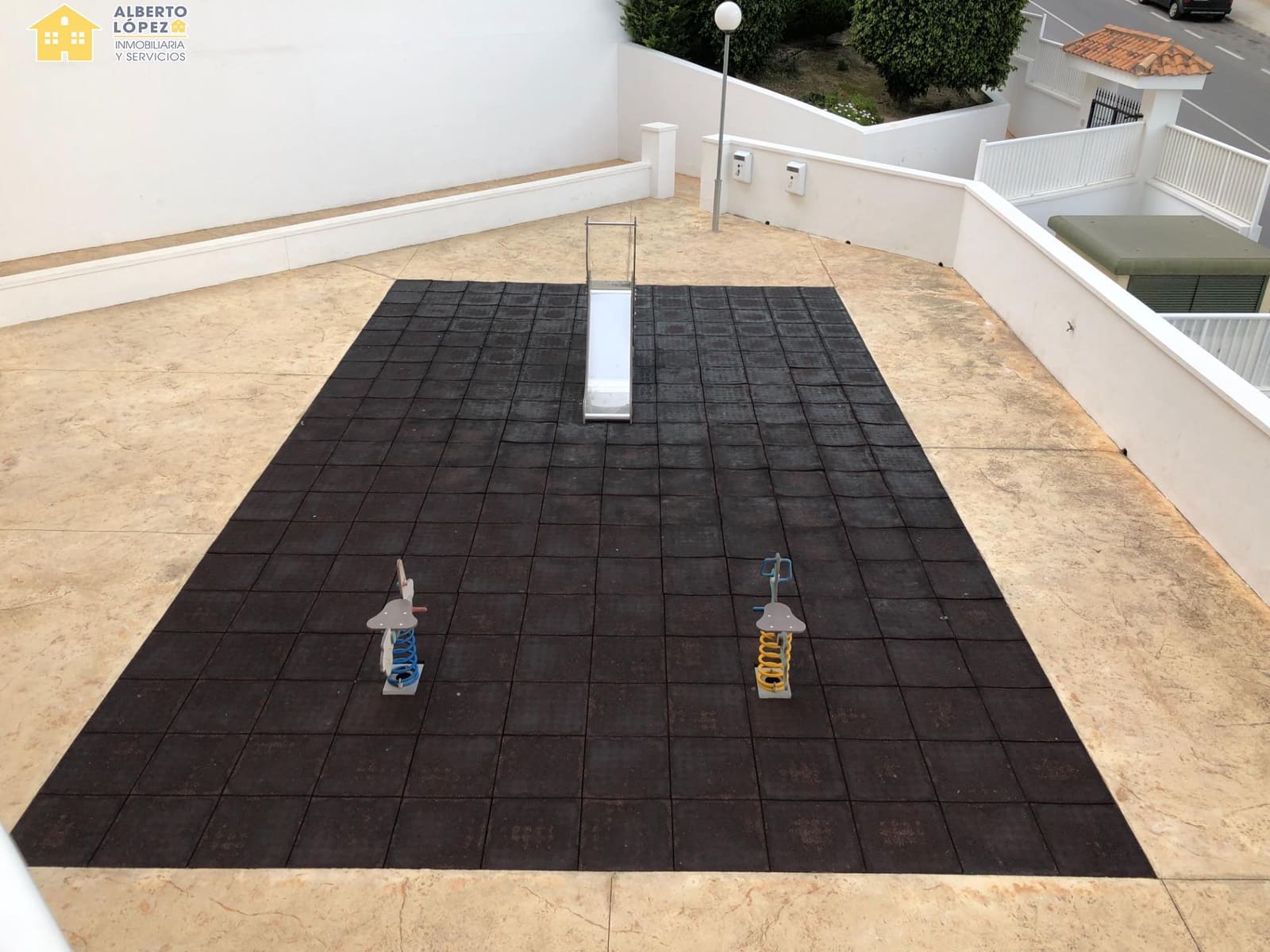 3 makuuhuone Asunto myytävänä paikassa Santa Pola mukana uima-altaan - 268 000 € (Ref: 9599644)