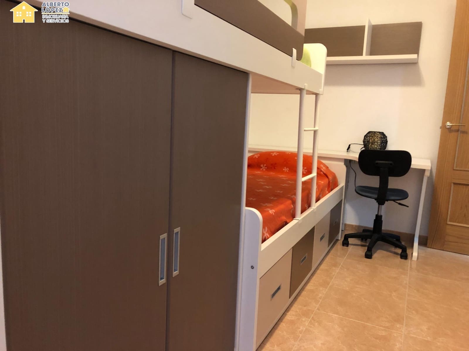 3 makuuhuone Asunto myytävänä paikassa Santa Pola mukana uima-altaan - 268 000 € (Ref: 9599644)