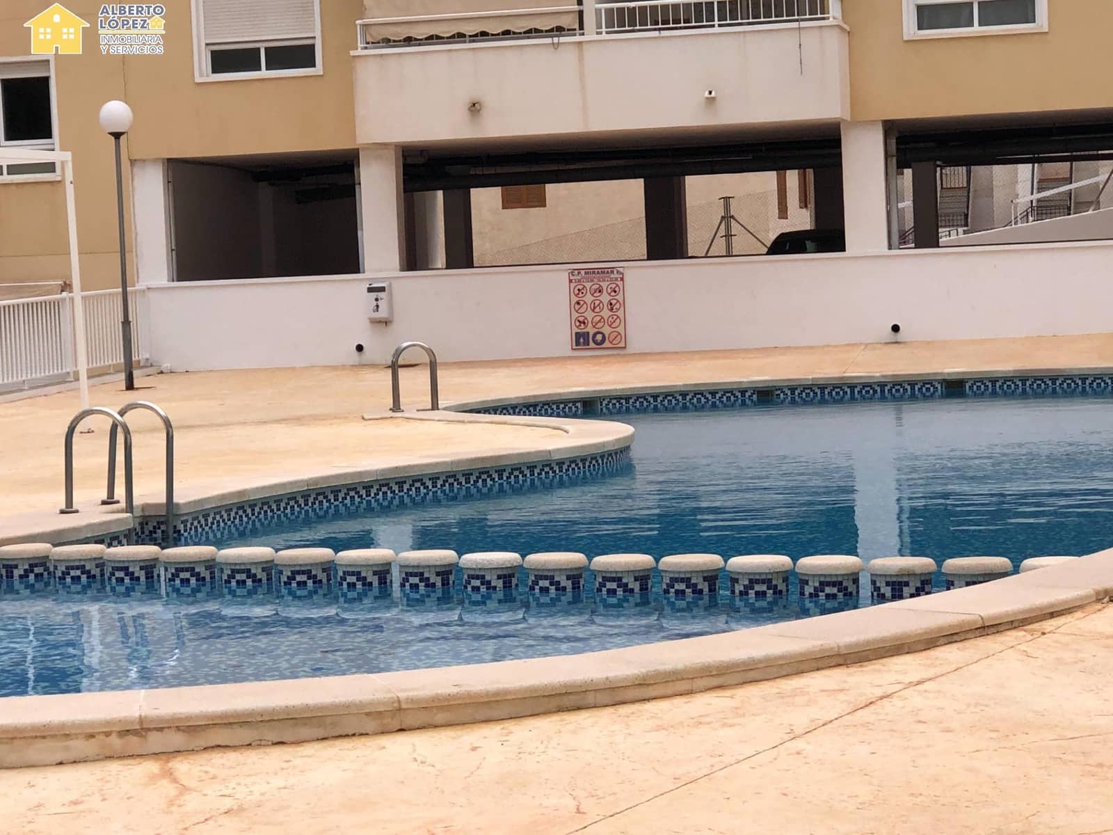 3 makuuhuone Asunto myytävänä paikassa Santa Pola mukana uima-altaan - 268 000 € (Ref: 9599644)