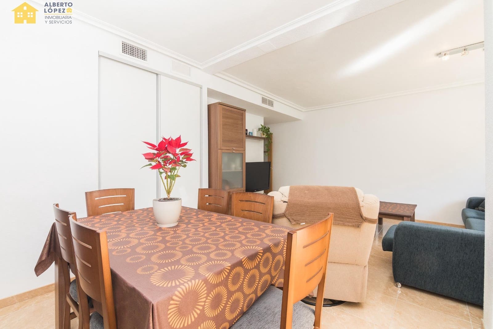 3 bedroom Flat for sale in Santa Pola with pool - € 268,000 (Ref: 9599644)