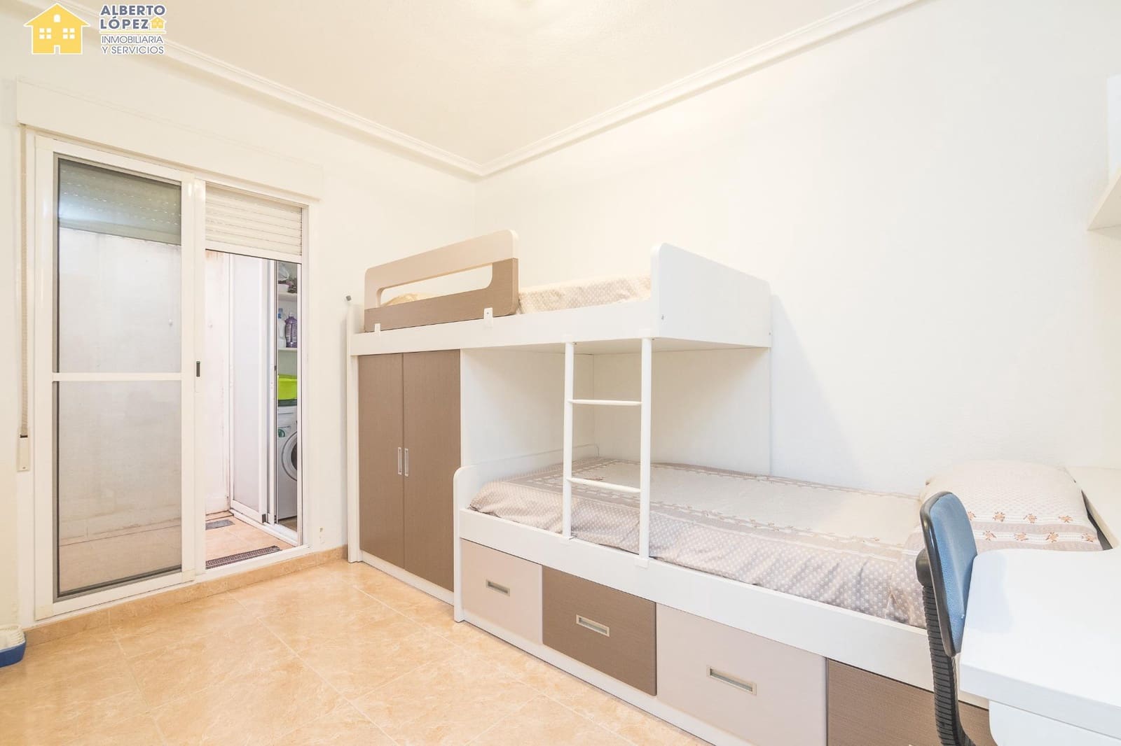 3 bedroom Flat for sale in Santa Pola with pool - € 268,000 (Ref: 9599644)