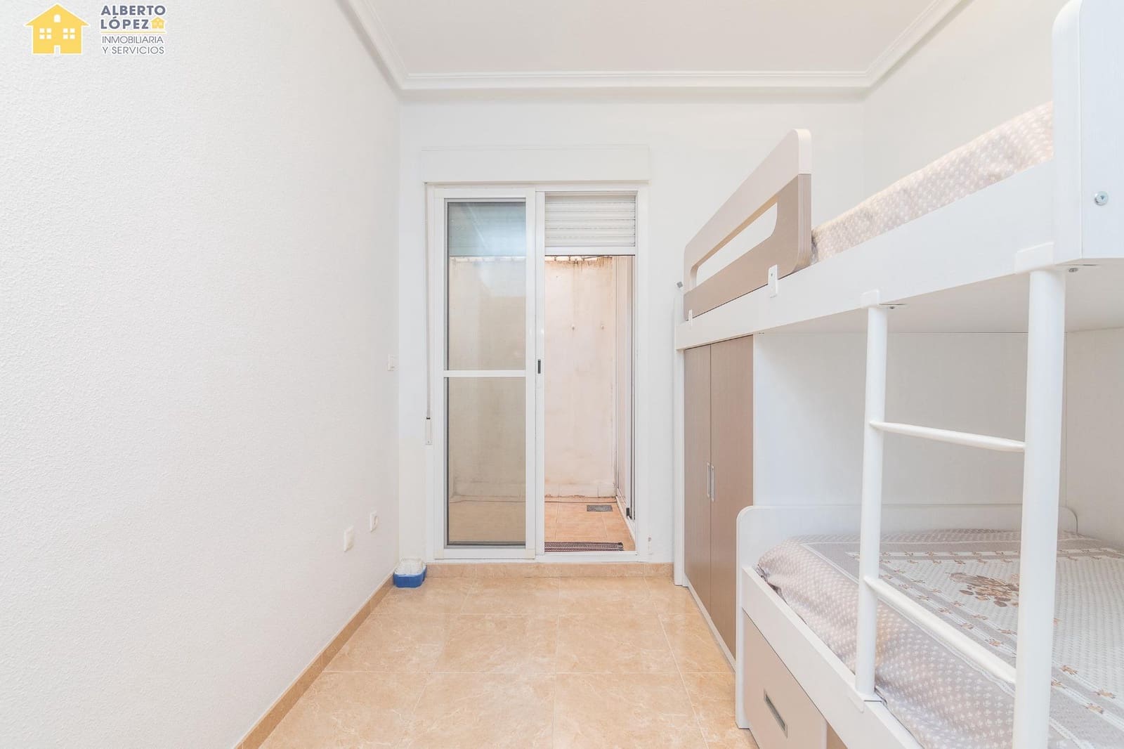 3 bedroom Flat for sale in Santa Pola with pool - € 268,000 (Ref: 9599644)